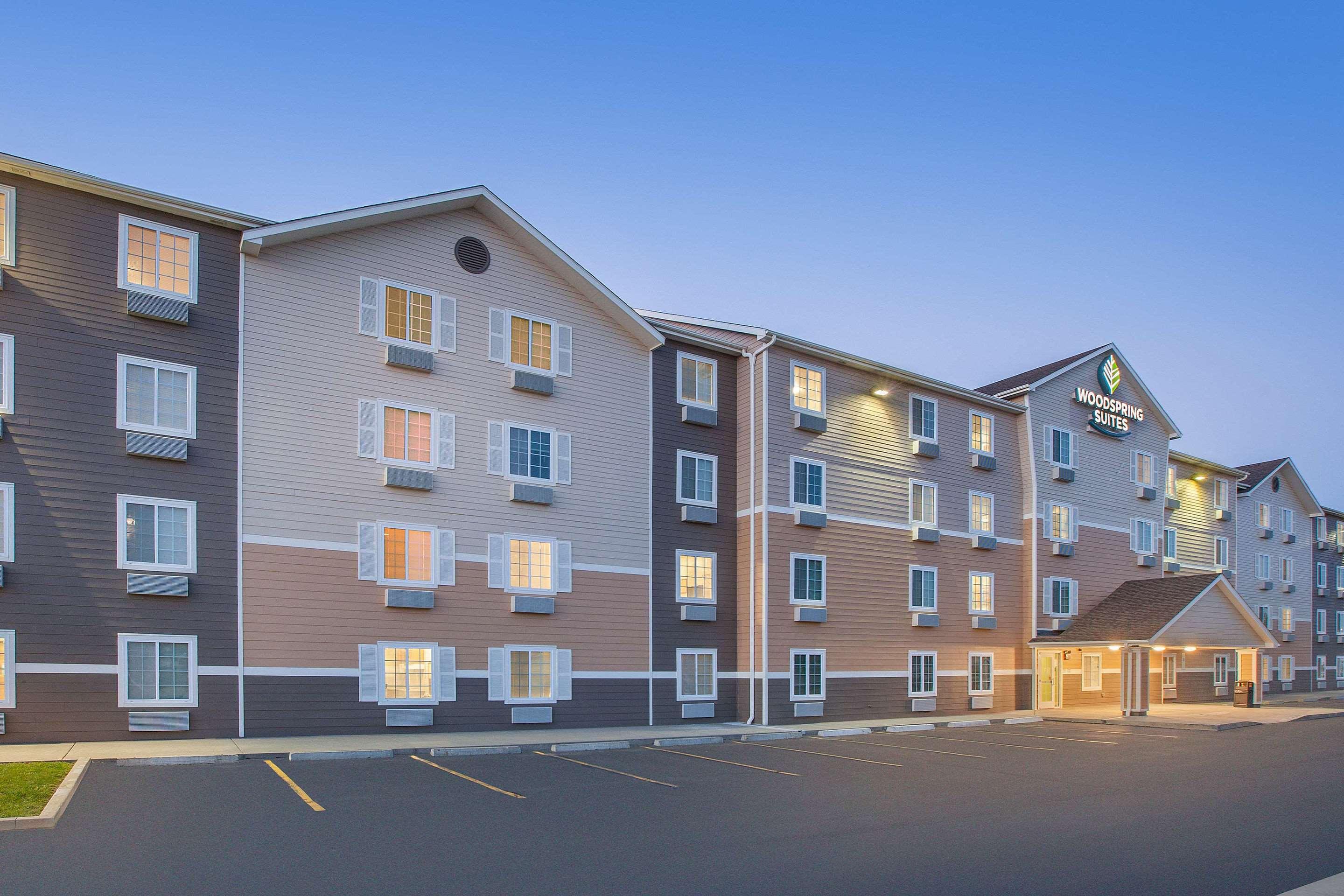 WoodSpring Suites Sioux Falls — photo 3
