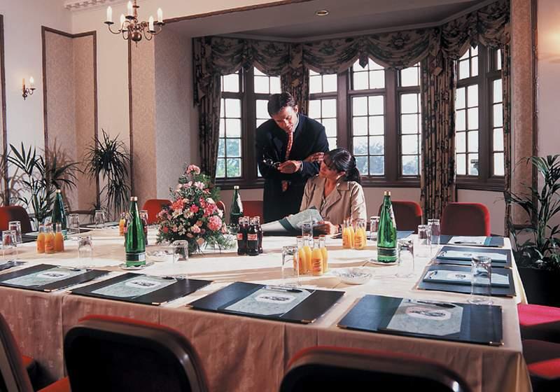 Macdonald Forest Hills Hotel & Spa — photo 2