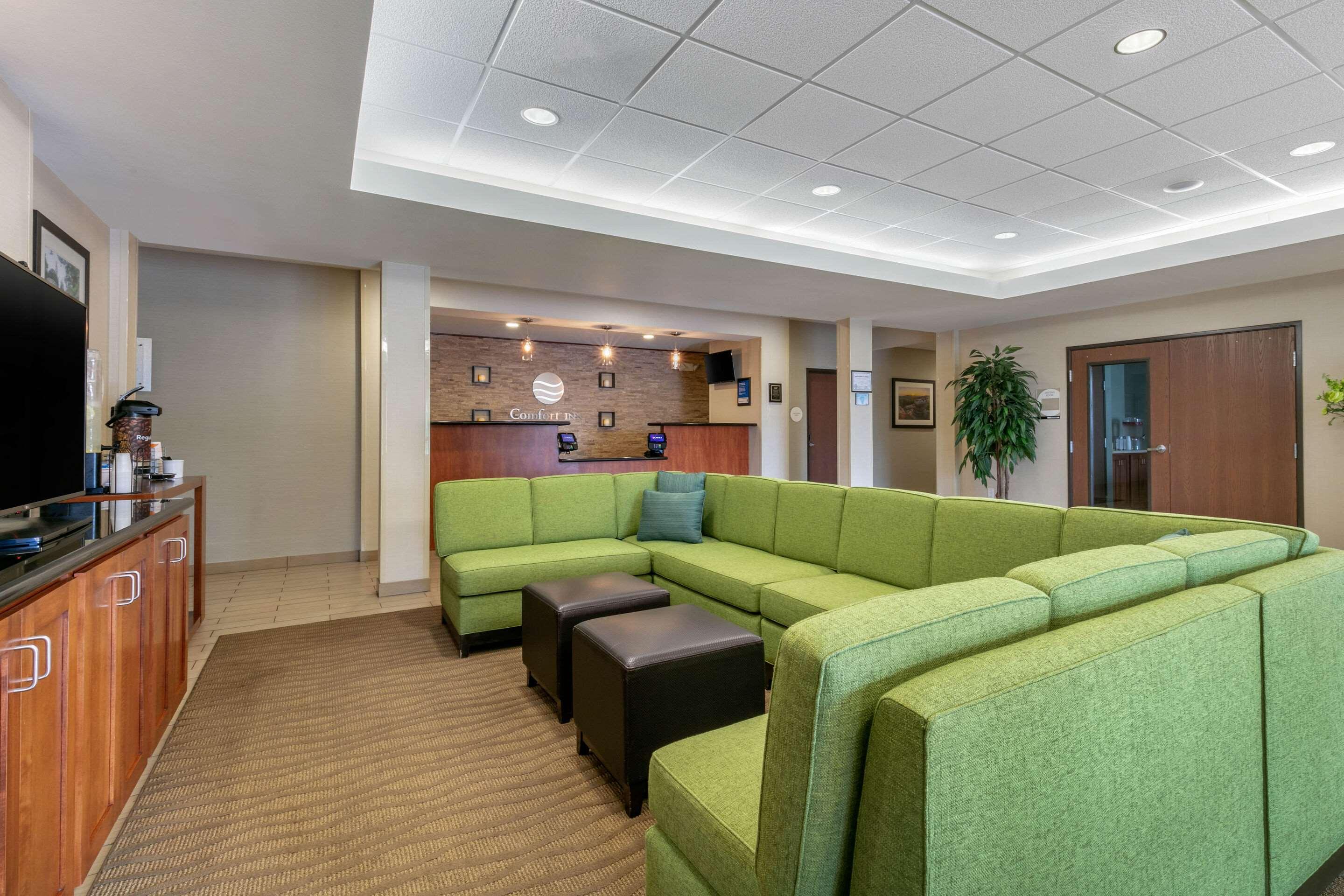 Comfort Inn — photo 3