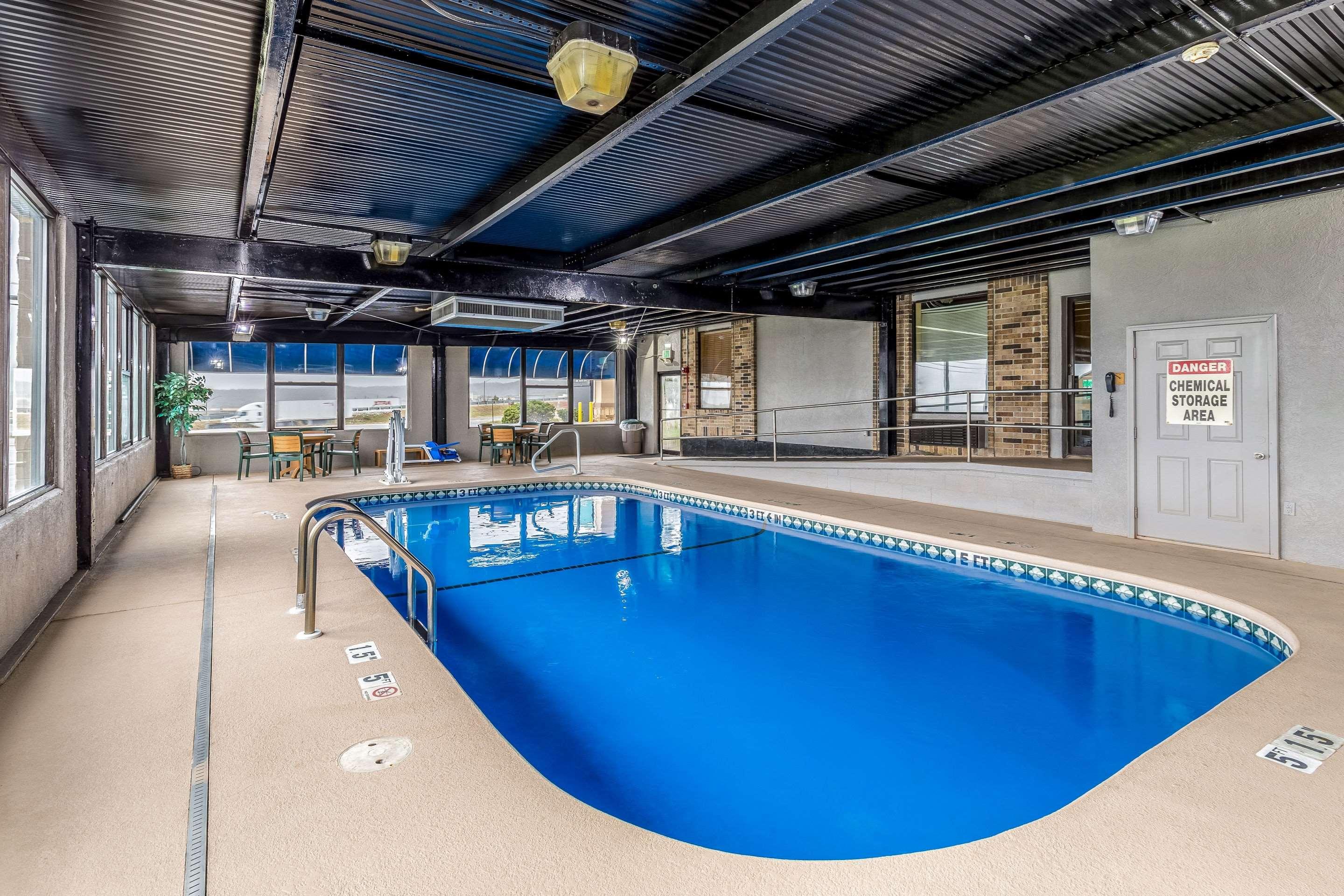 Quality Inn Rolla — photo 4