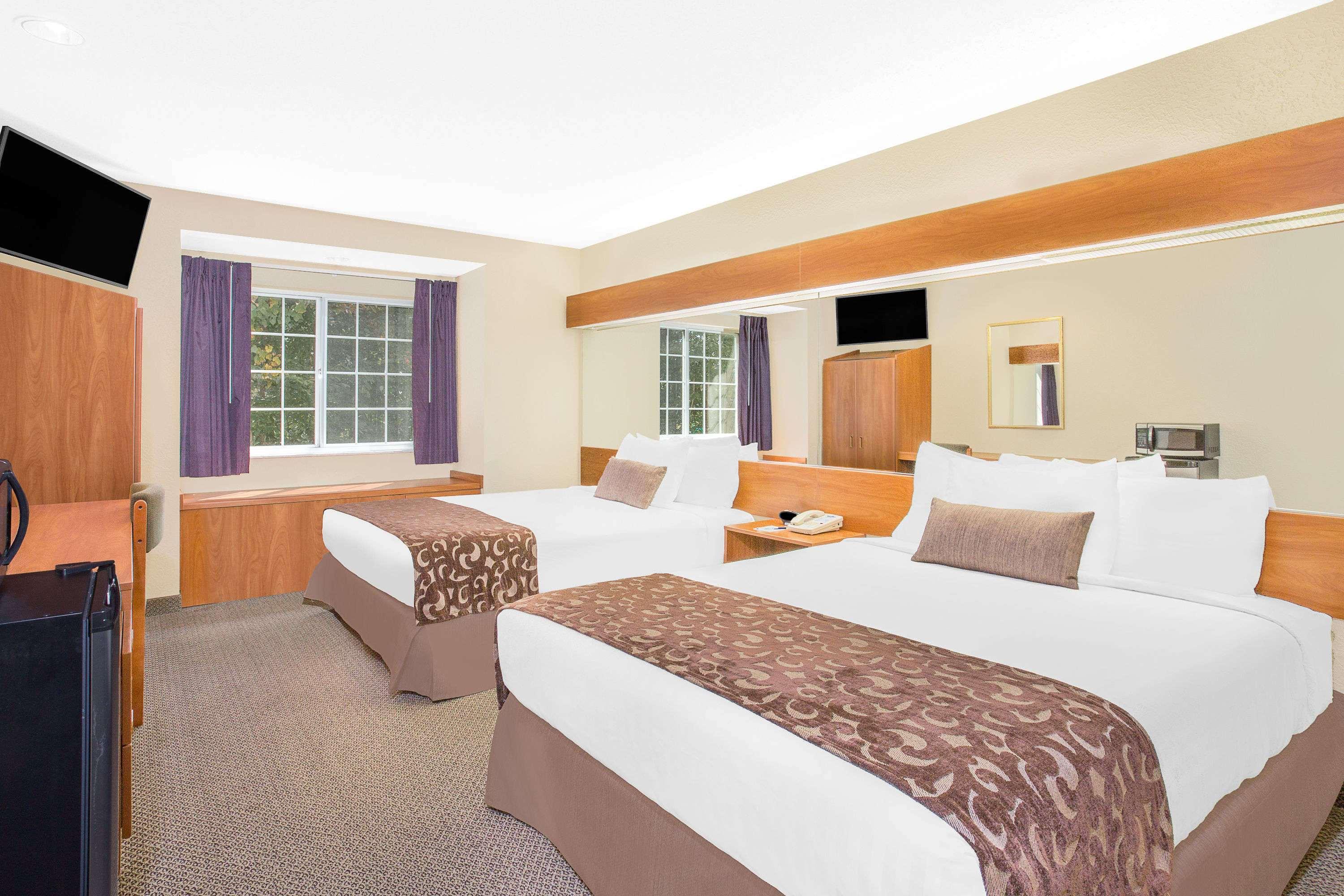 Microtel Inn & Suites Beckley East — photo 4