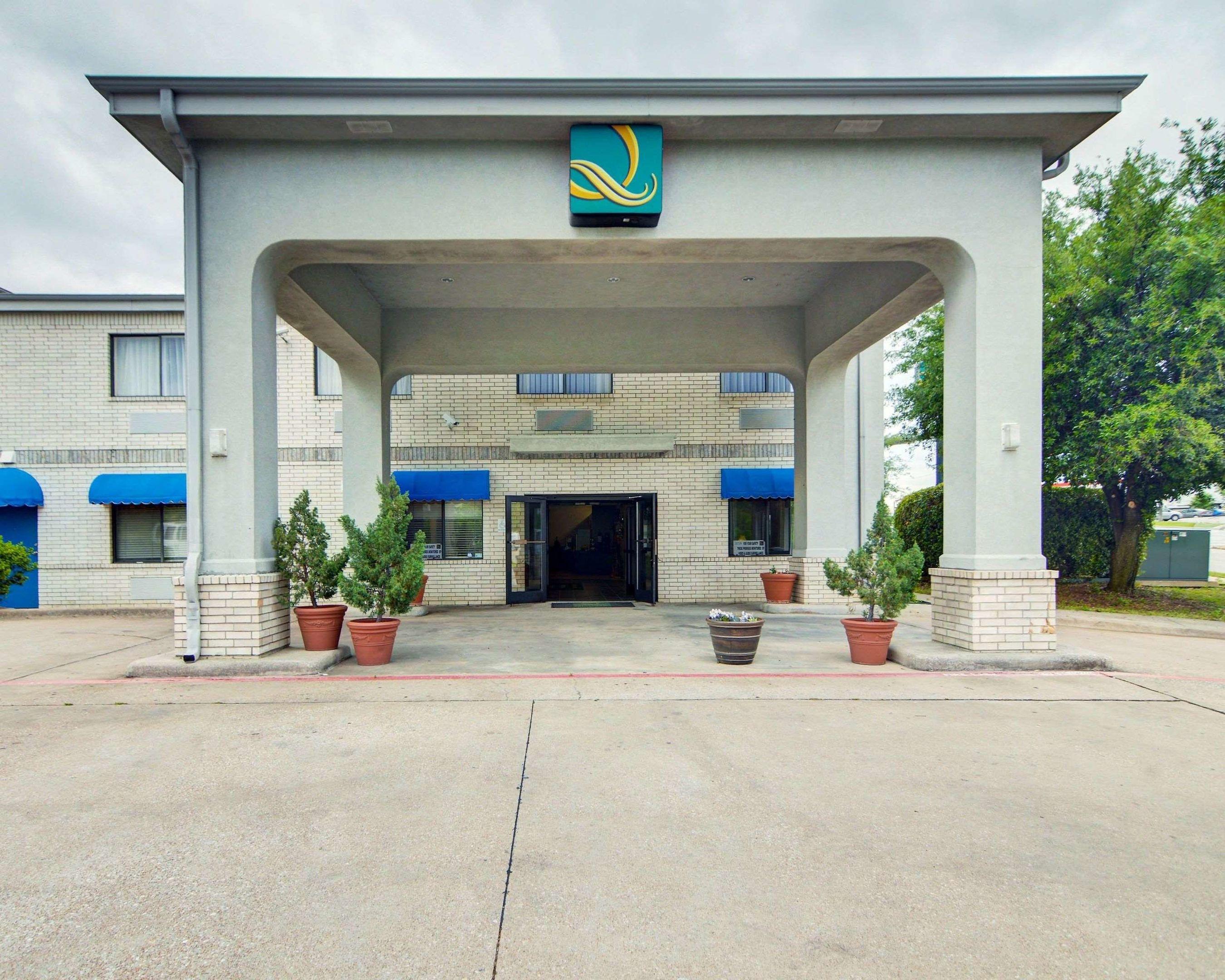 Quality Inn & Suites — photo 4