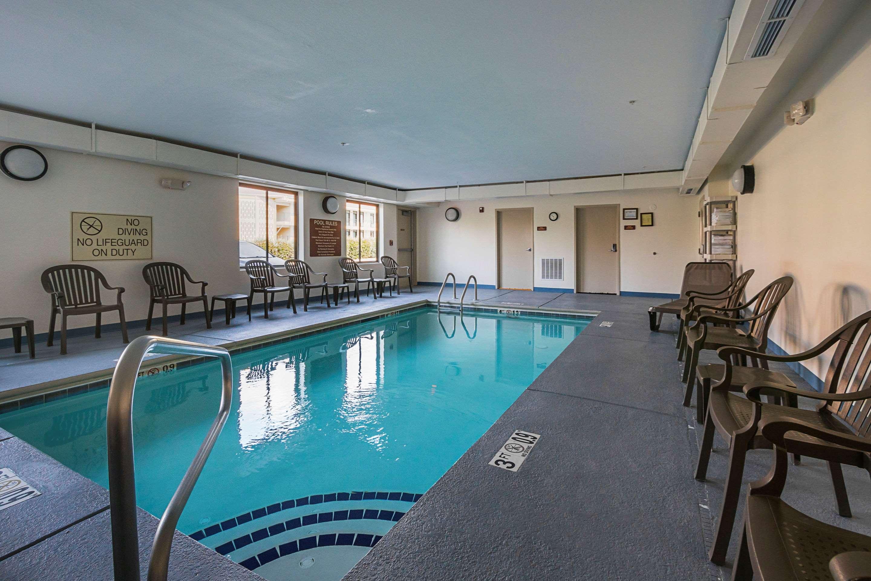 Sleep Inn & Suites — photo 4