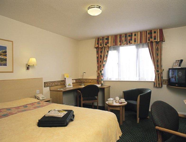 Days Inn Sheffield M1 — photo 5