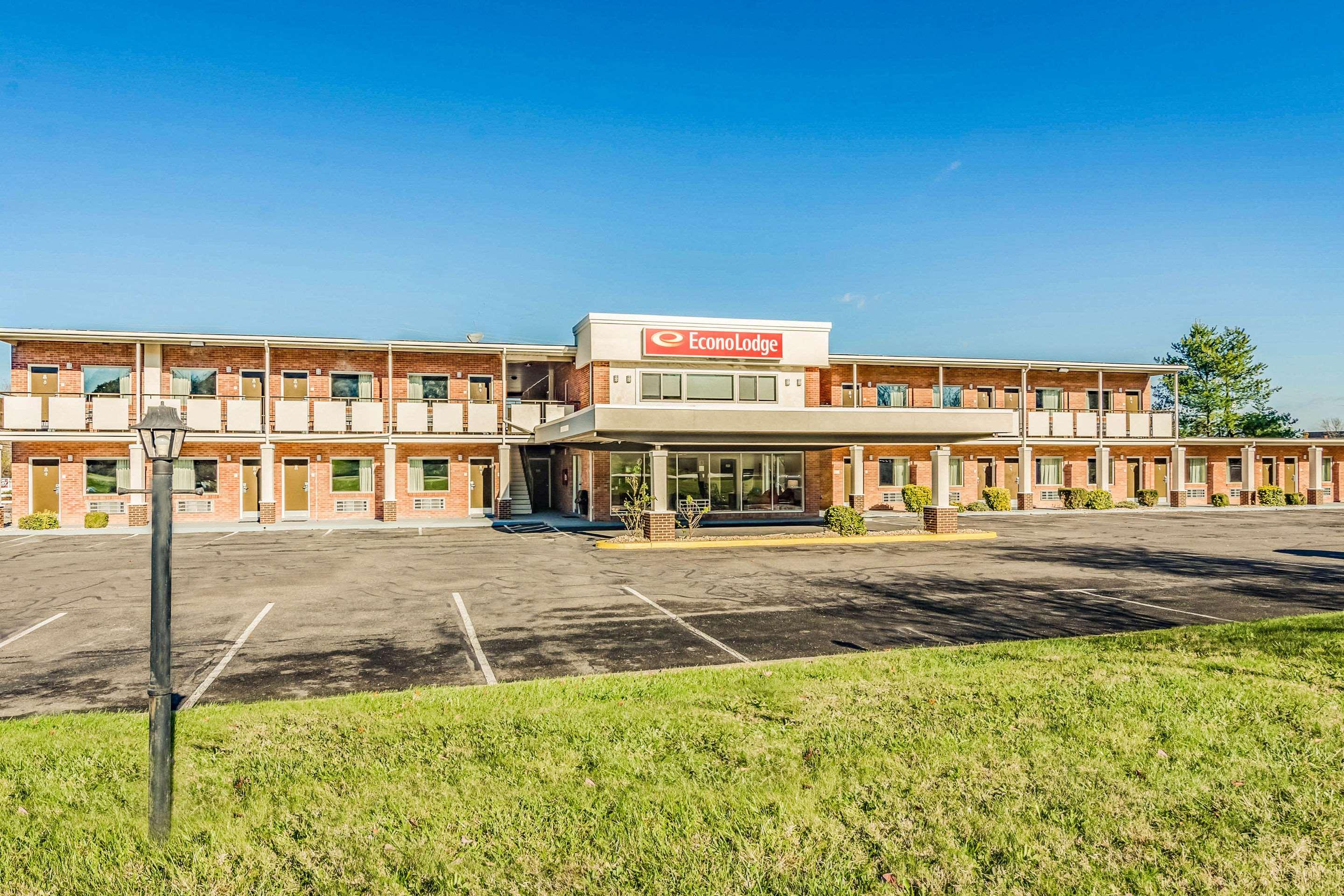 Econo Lodge Lexington Downtown Near I-81 — photo 4