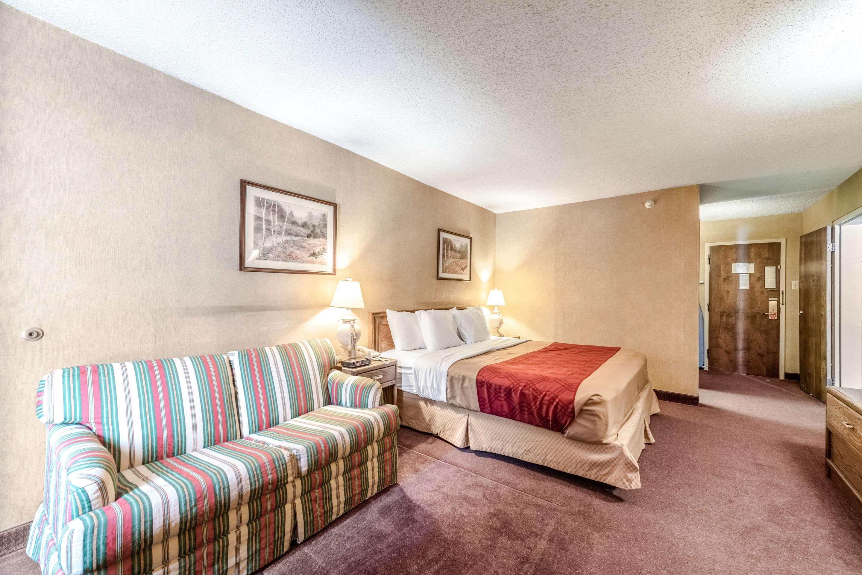 Econo Lodge — photo 5