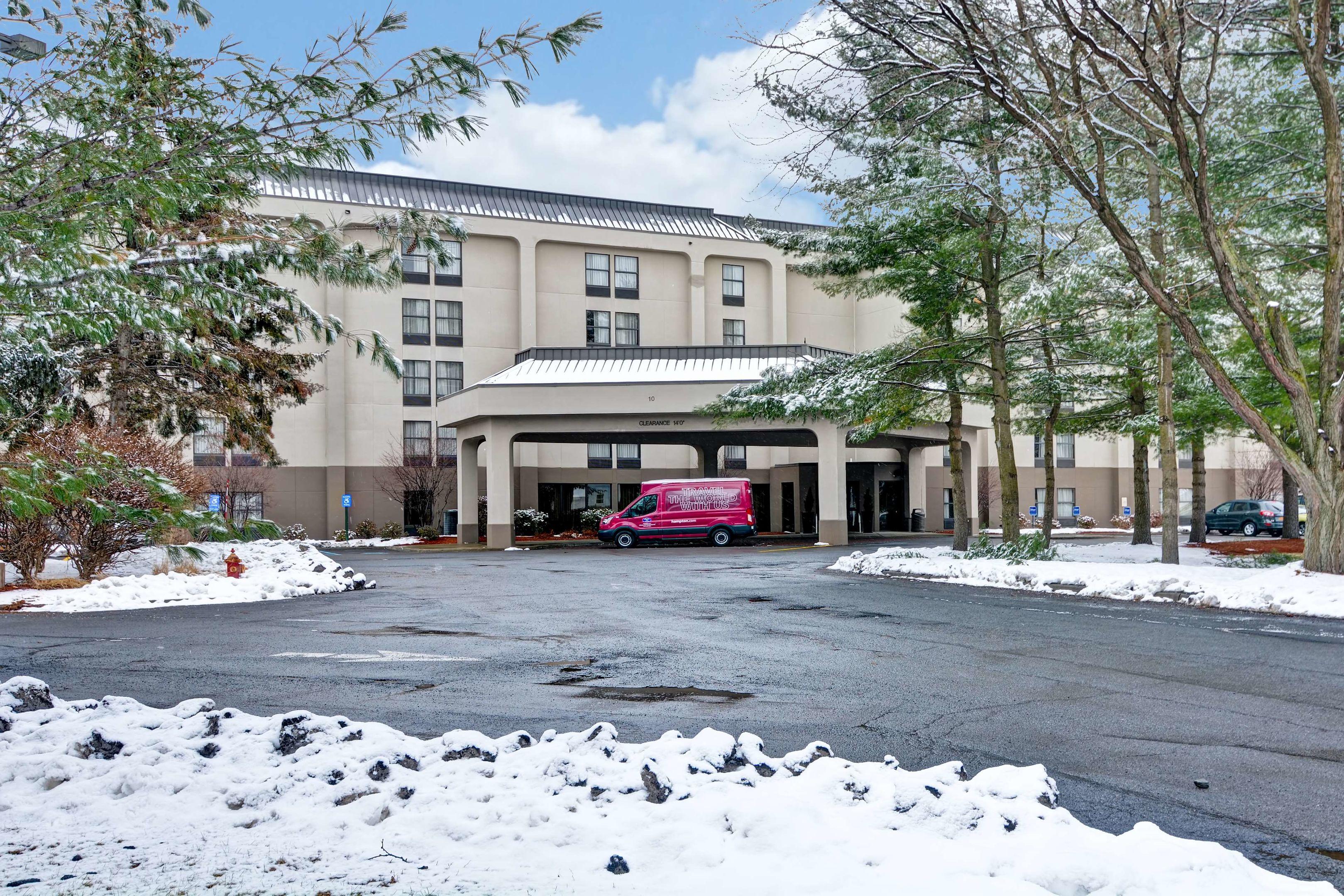 Hampton Inn Albany-Wolf Road (Airport) — photo 5