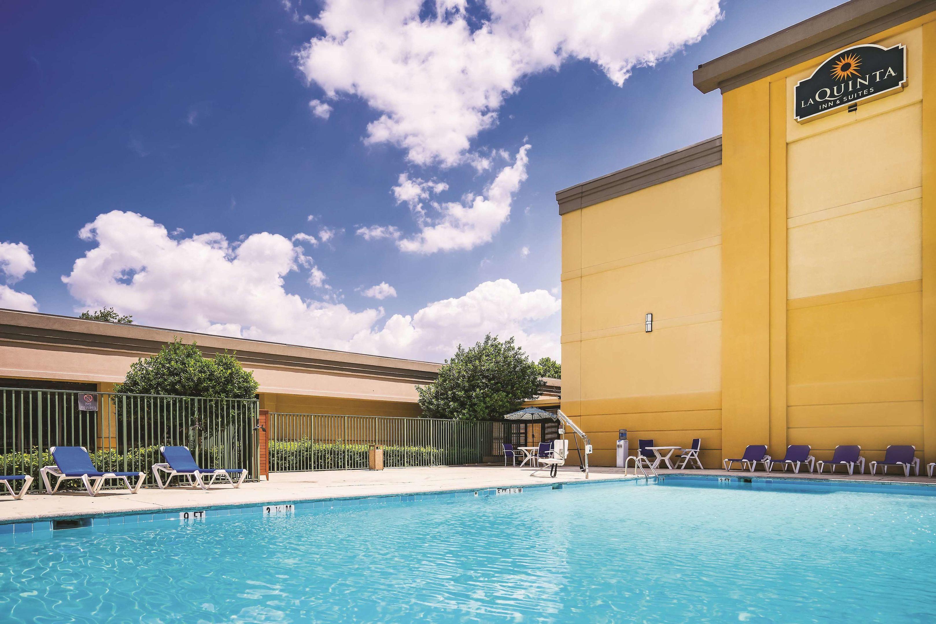 La Quinta Inn & Suites Baltimore South Glen Burnie — photo 5