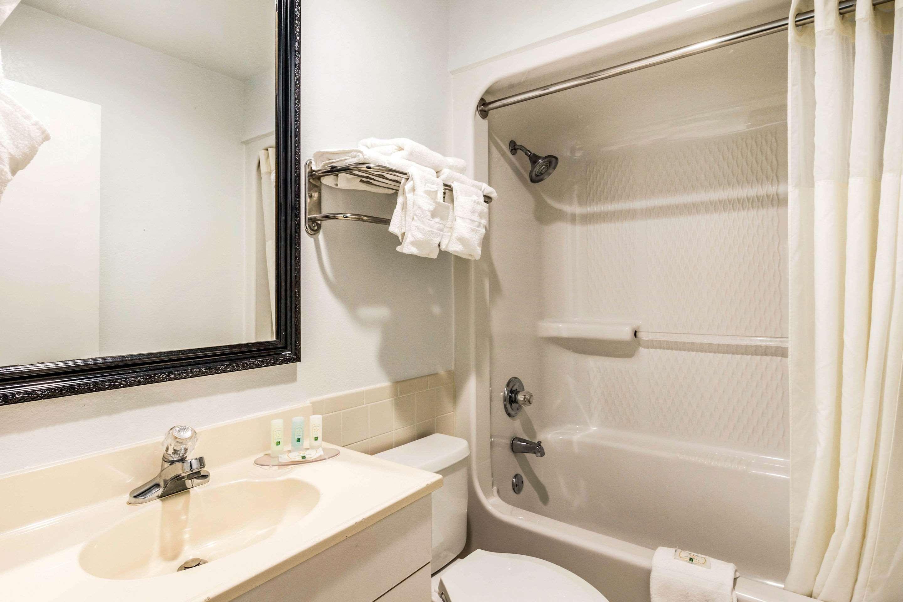 Quality Inn near Six Flags — photo 4