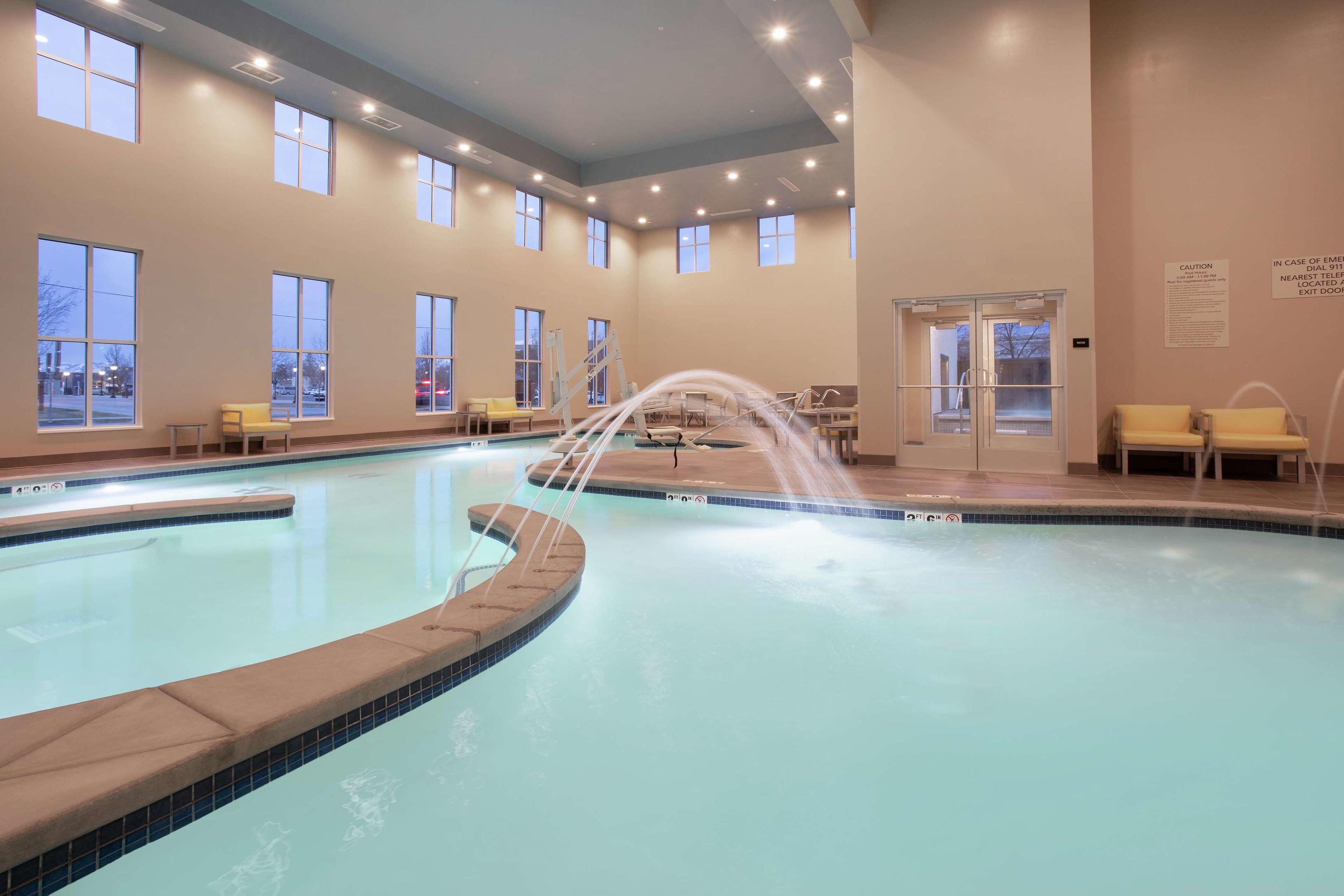 Hampton Inn & Suites Logan — photo 4