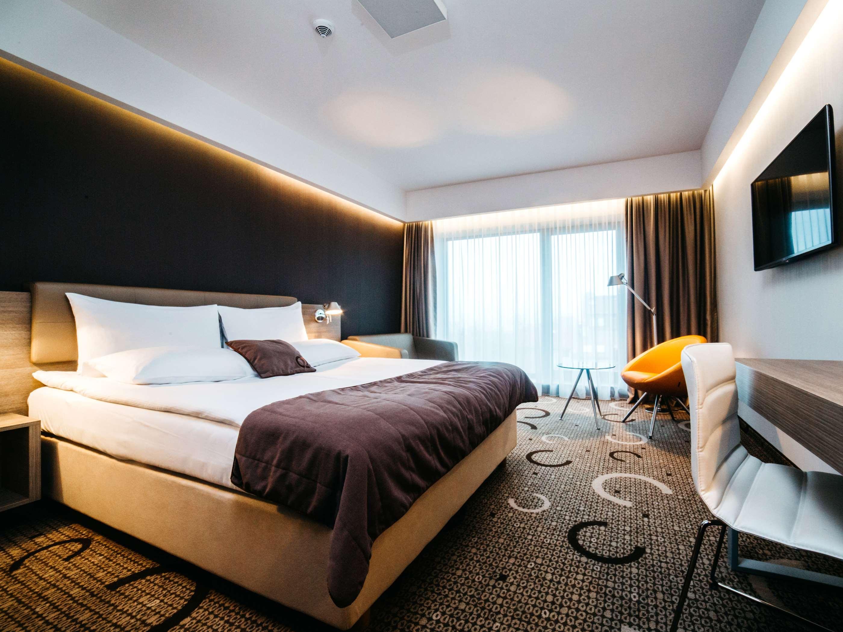 Q Hotel Plus Krakow — photo 5