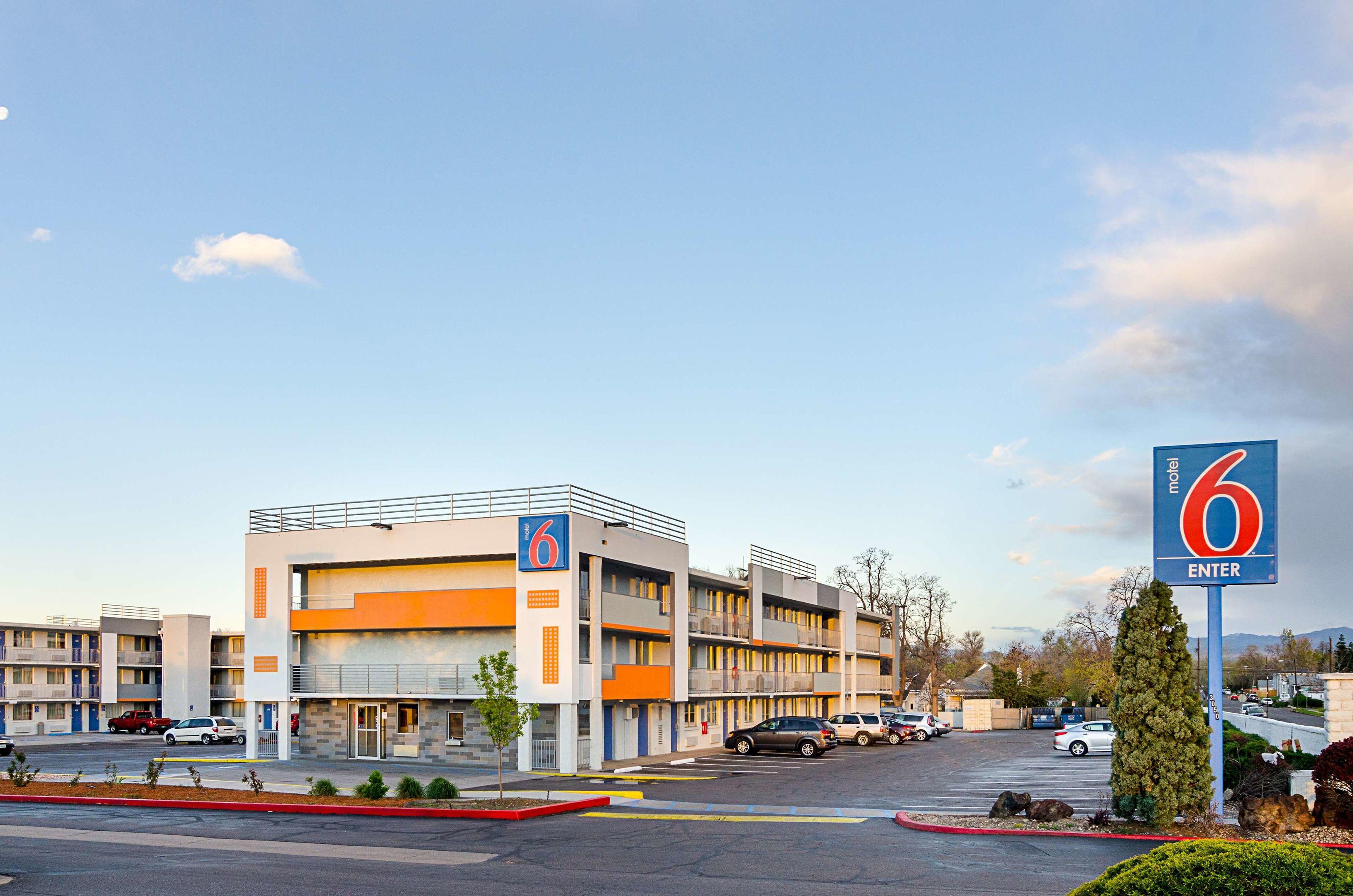 Motel 6 Denver Central - Federal Boulevard — photo 4
