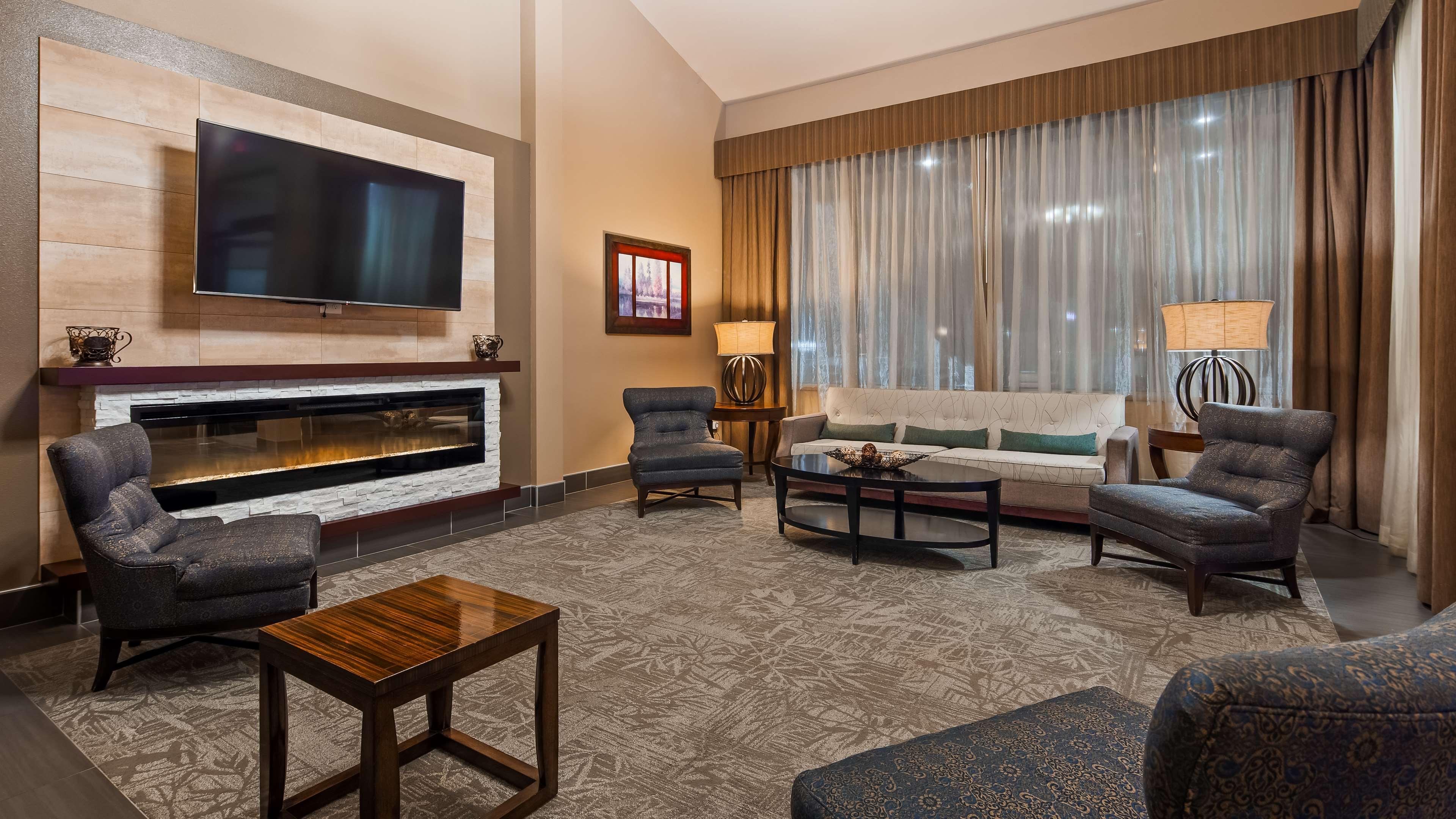 Best Western West Towne Suites — photo 5