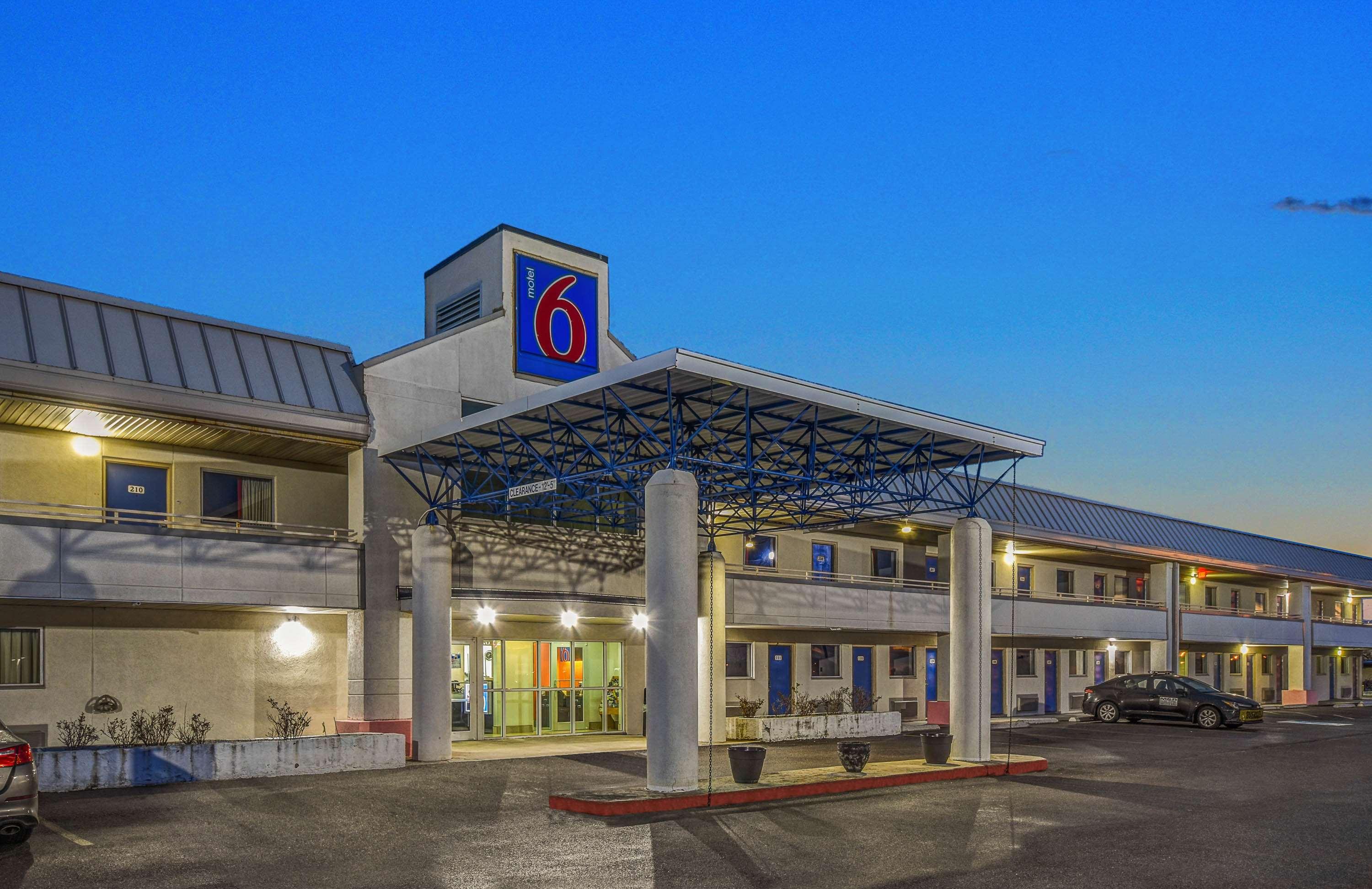 Motel 6 Cleveland Intl. Airport - N. Ridgeville — photo 4