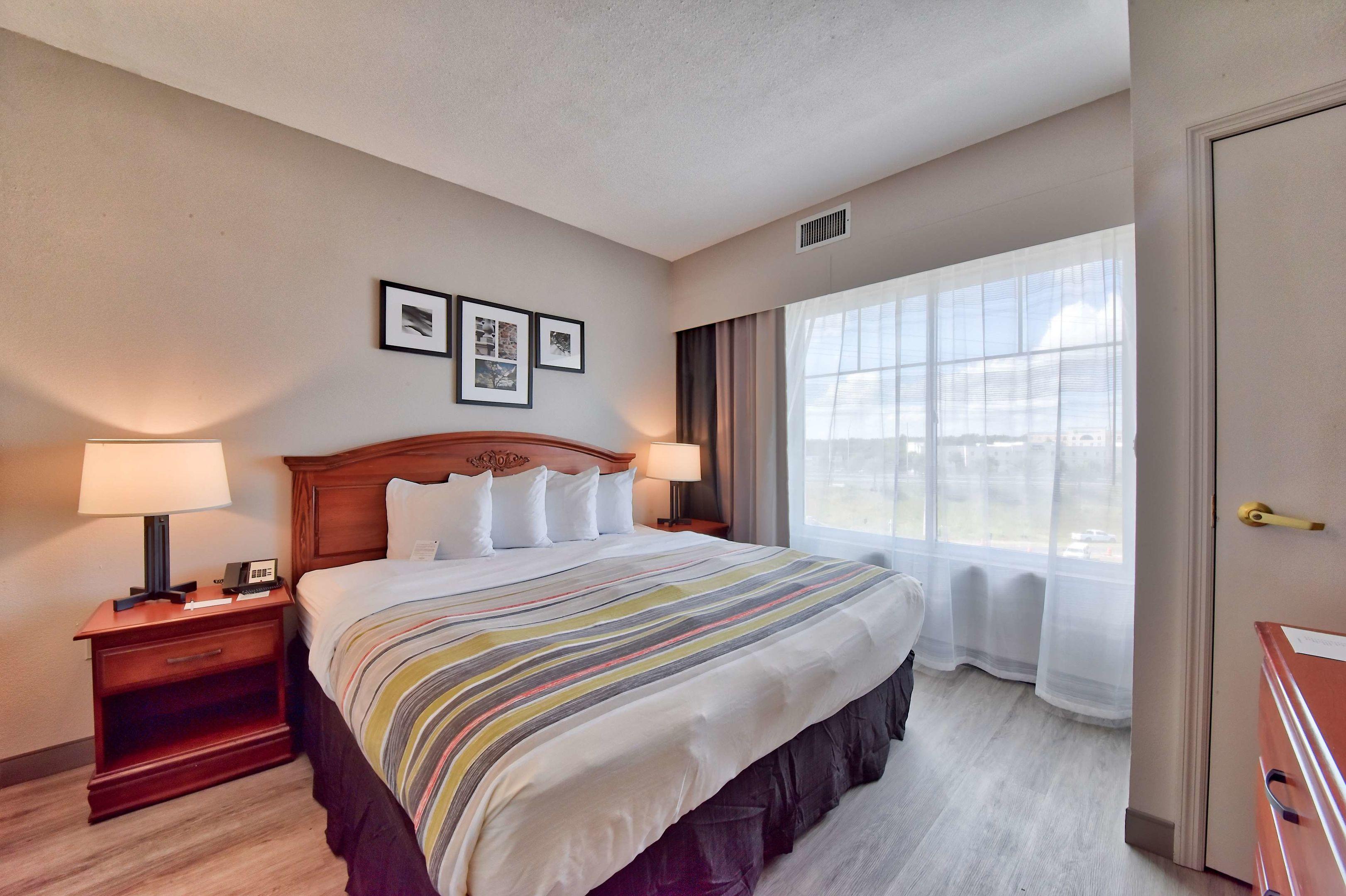Country Inn & Suites by Radisson, Ocala, FL — photo 5