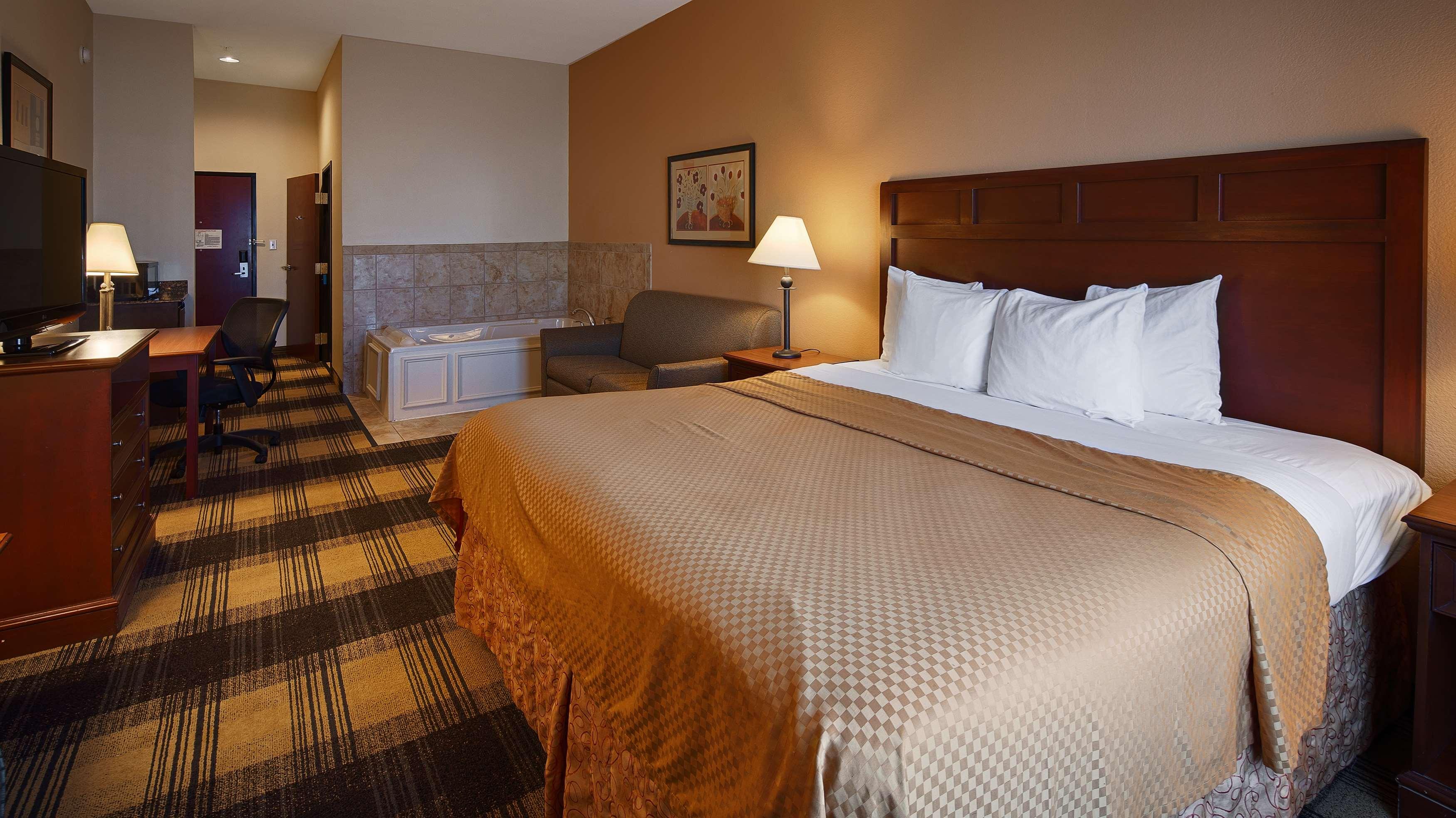 Best Western Lockhart Hotel & Suites — photo 5