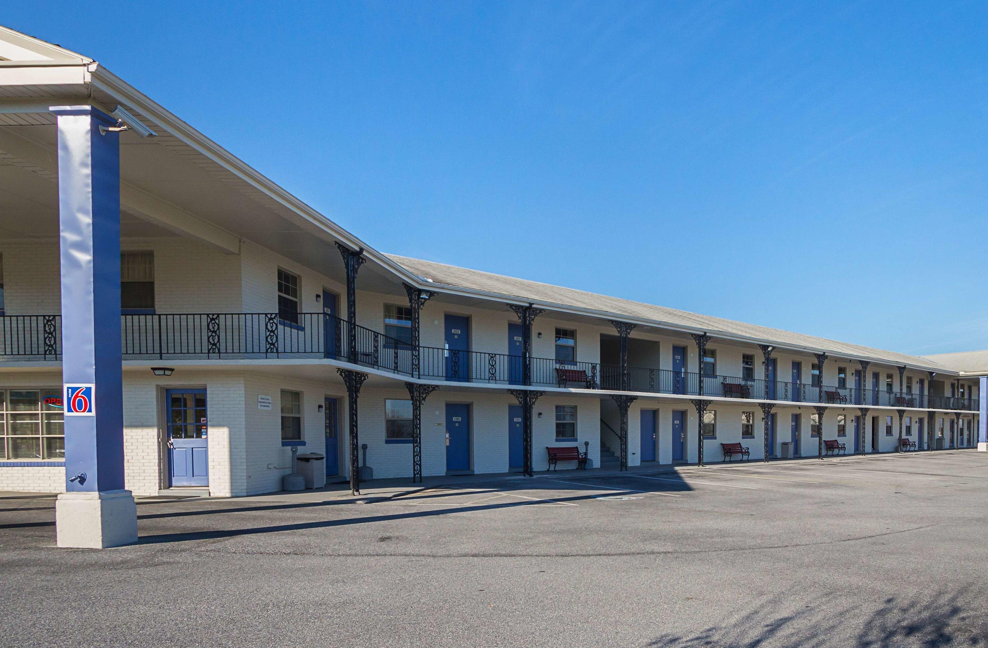 Motel 6 Mechanicsburg — photo 4