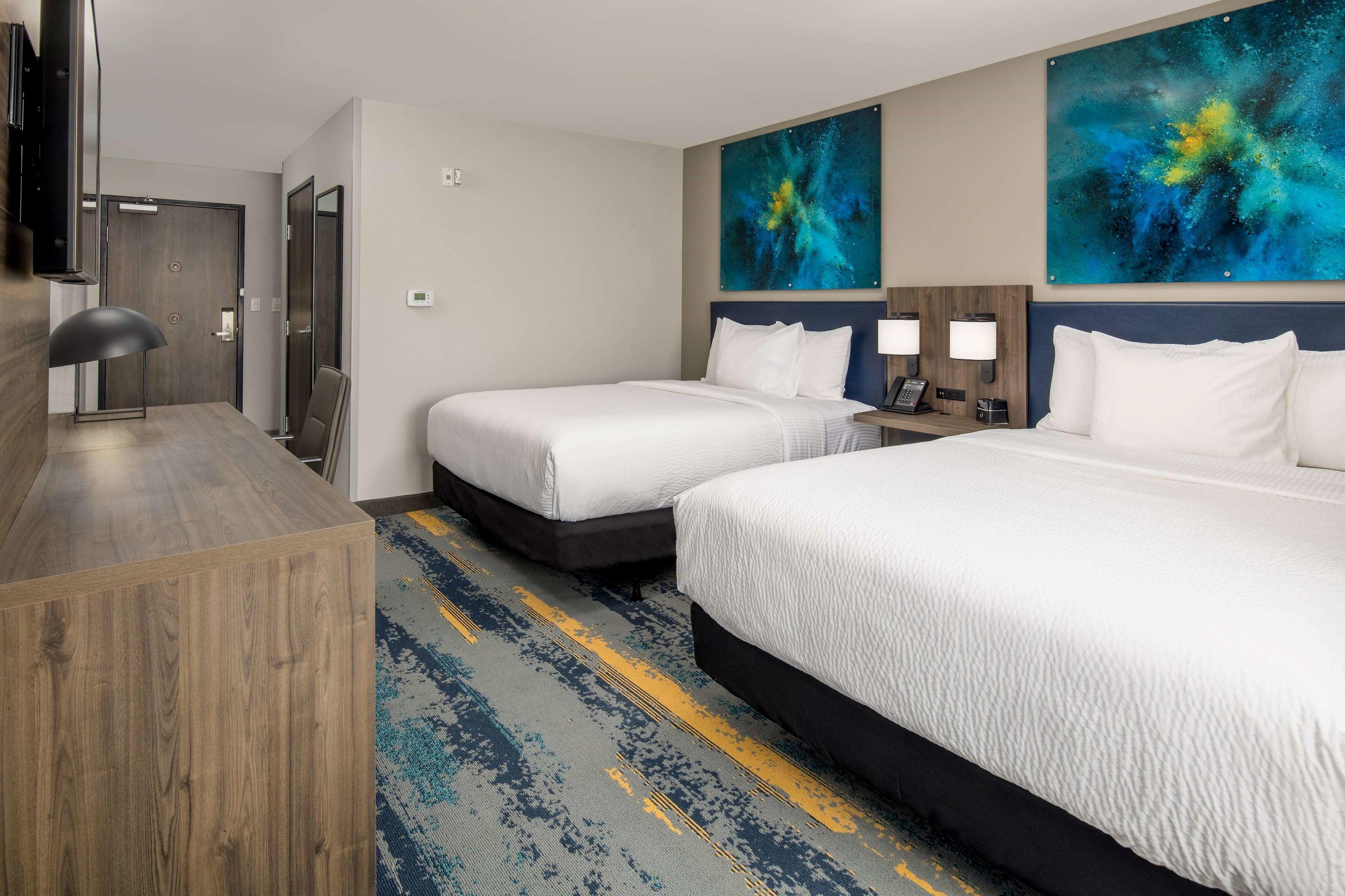 La Quinta Inn & Suites by Wyndham Spokane Downtown — photo 4