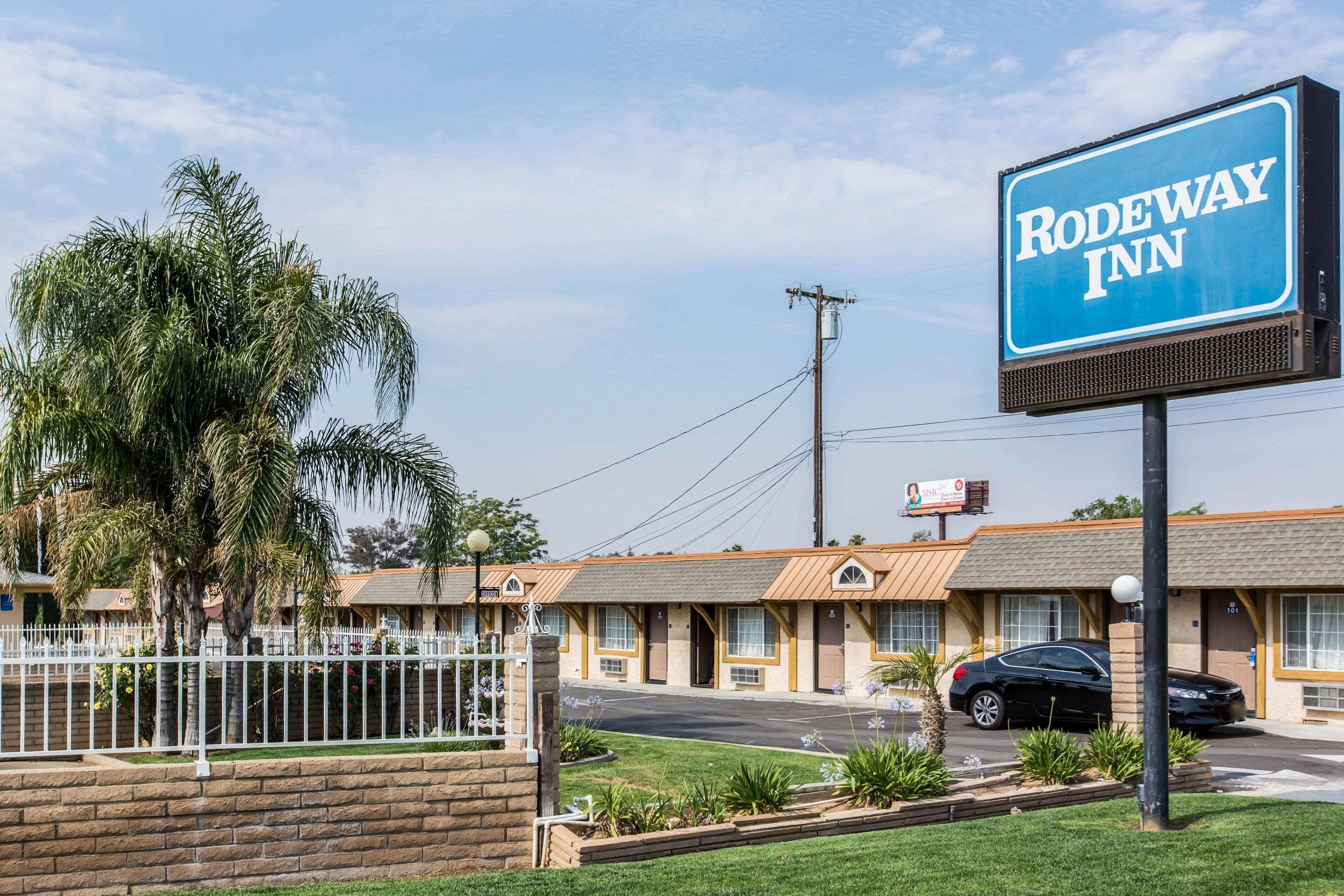 Rodeway Inn Beaumont I-10 — photo 3