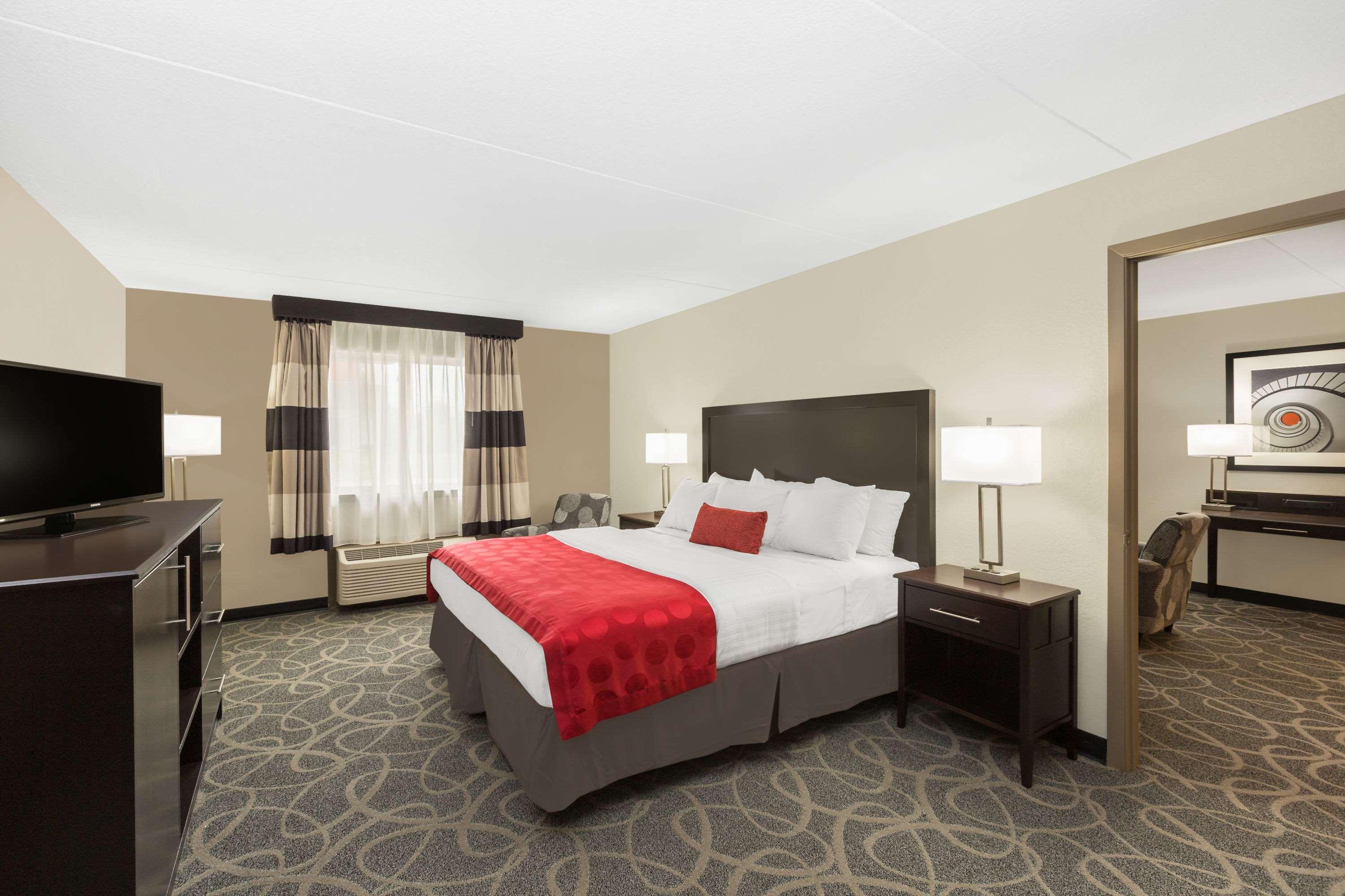 Ramada Des Moines Airport — photo 4