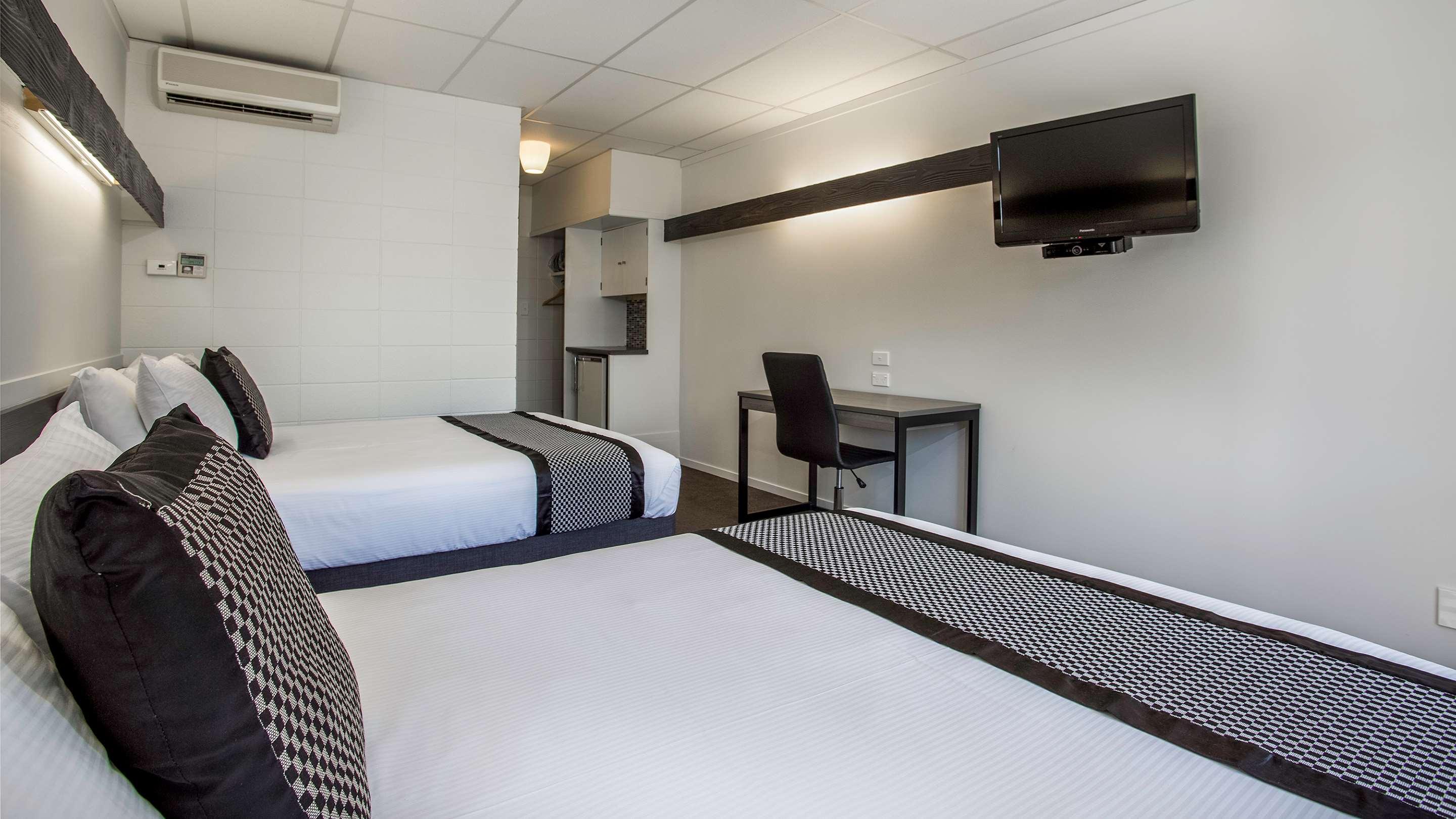 Heartland Ambassador Hotel Hamilton — photo 5