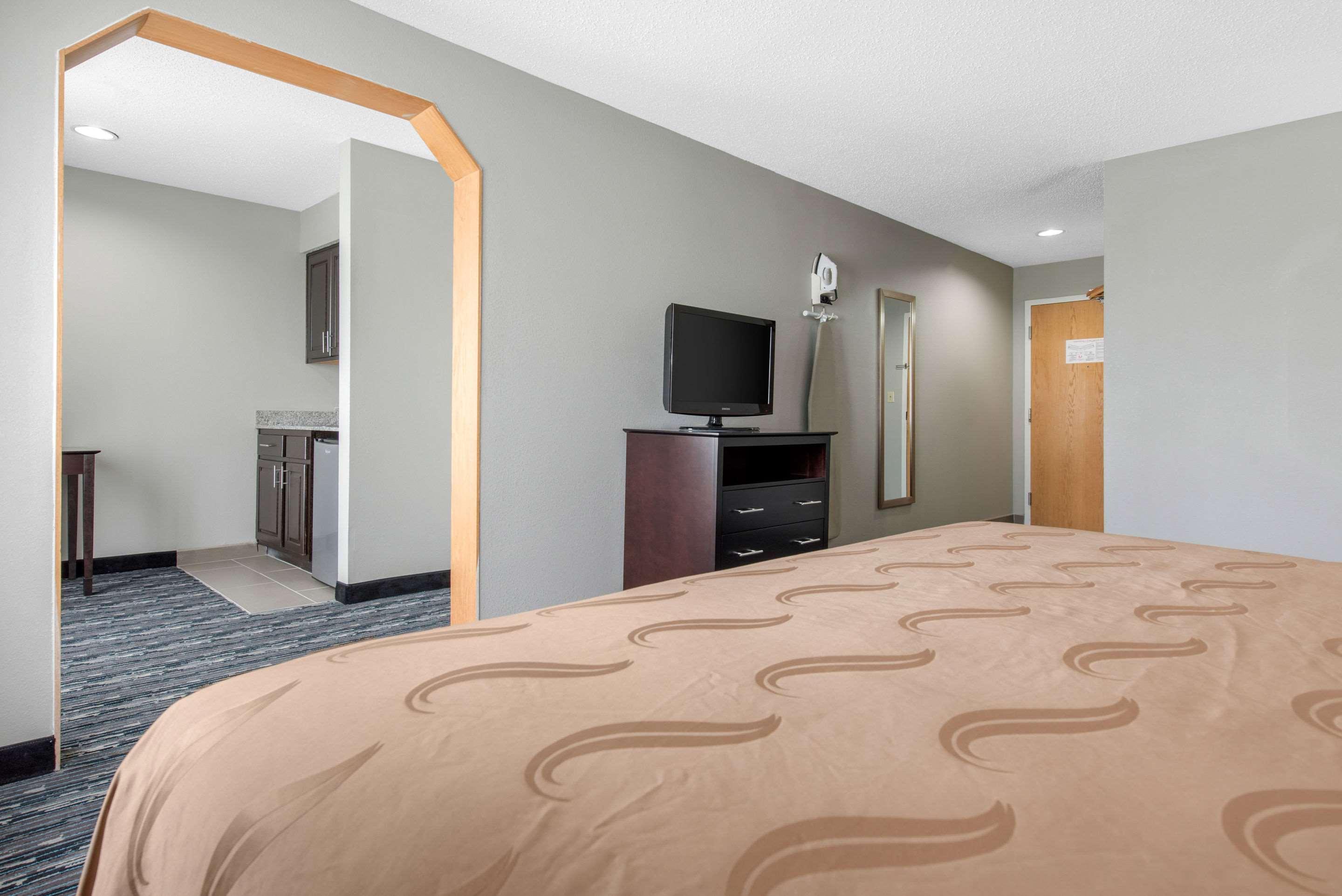Quality Inn & Suites Brownsburg - Indianapolis West — photo 4
