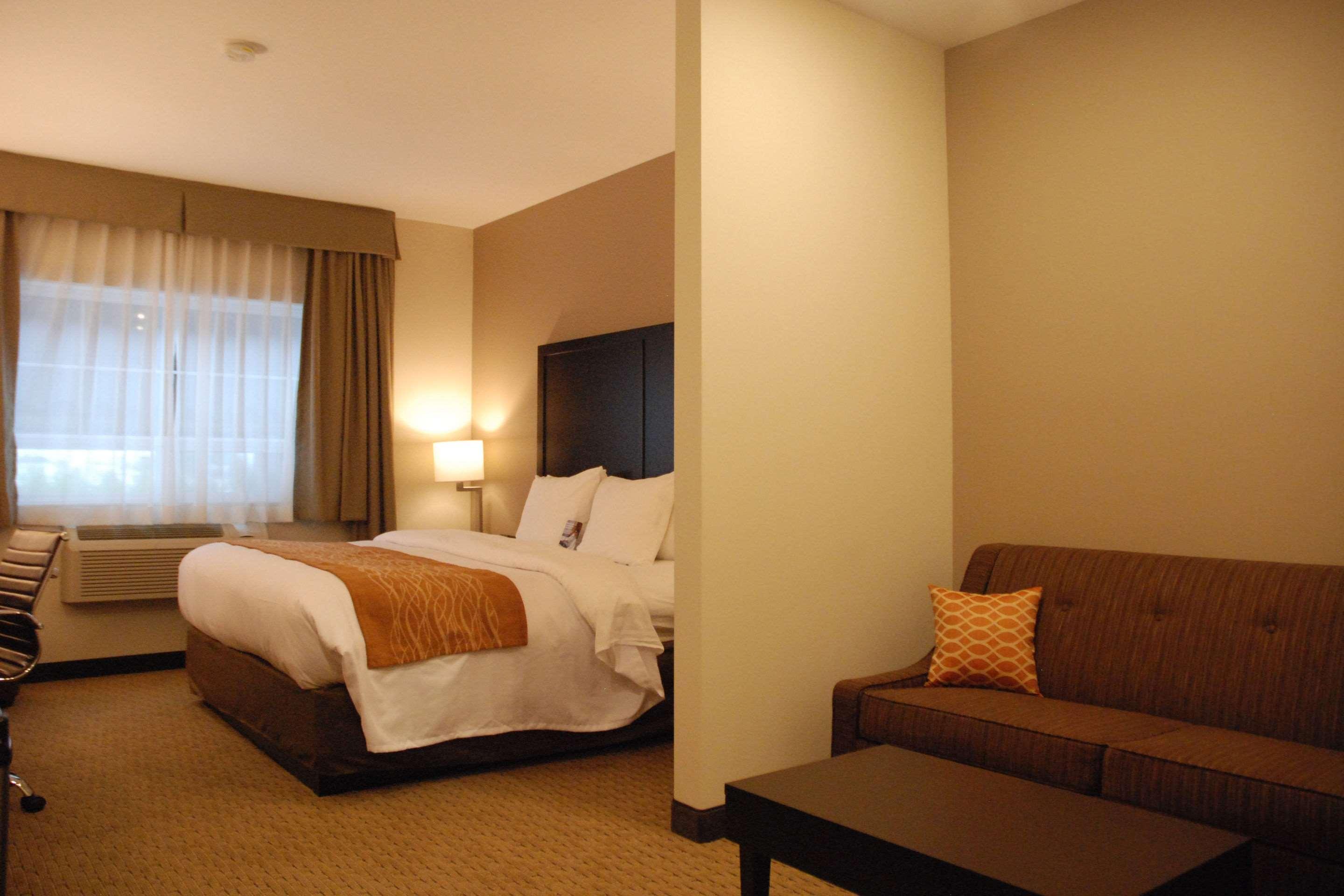 Comfort Inn & Suites Terrace — photo 4