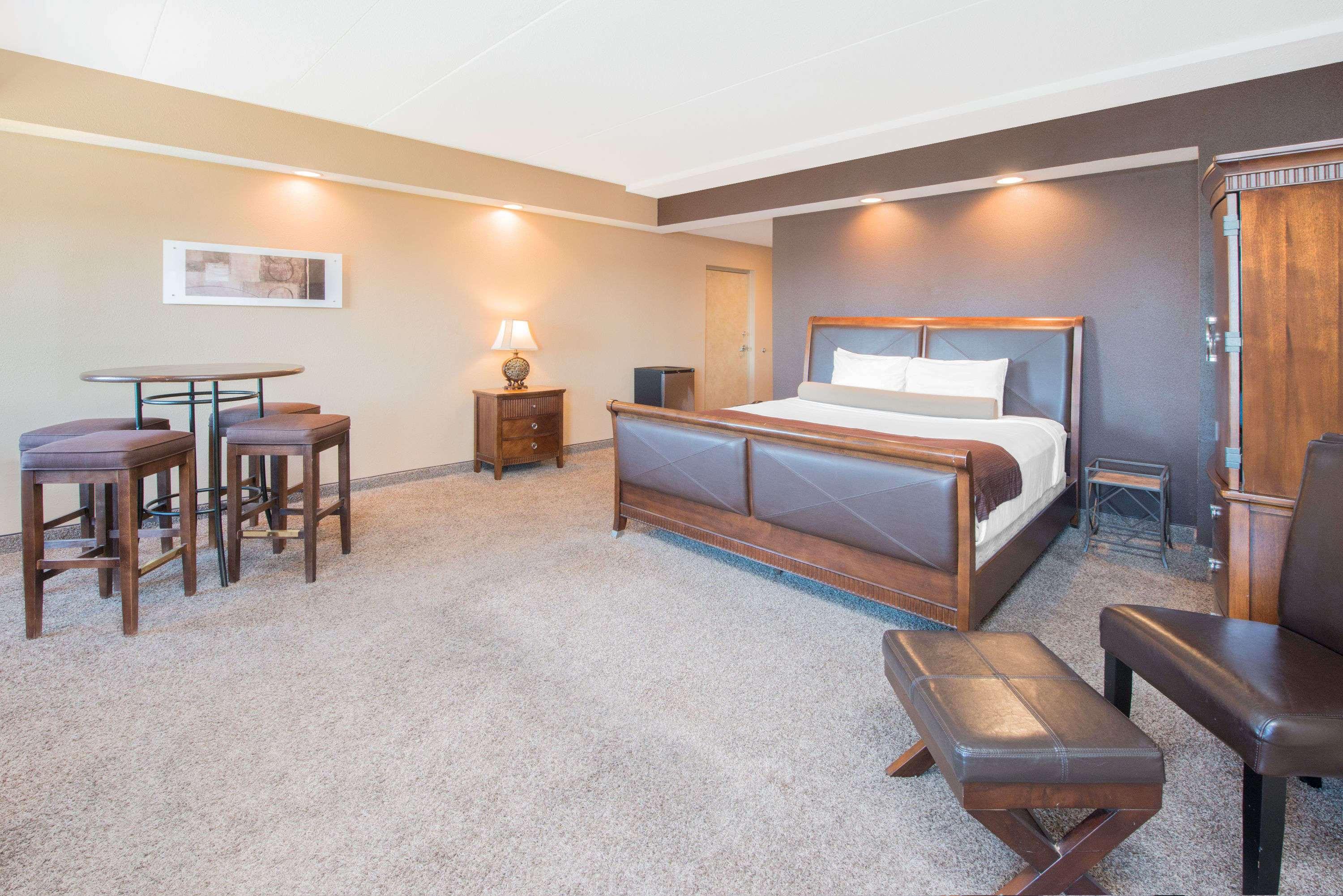 Microtel Inn & Suites by Wyndham Quincy — photo 4