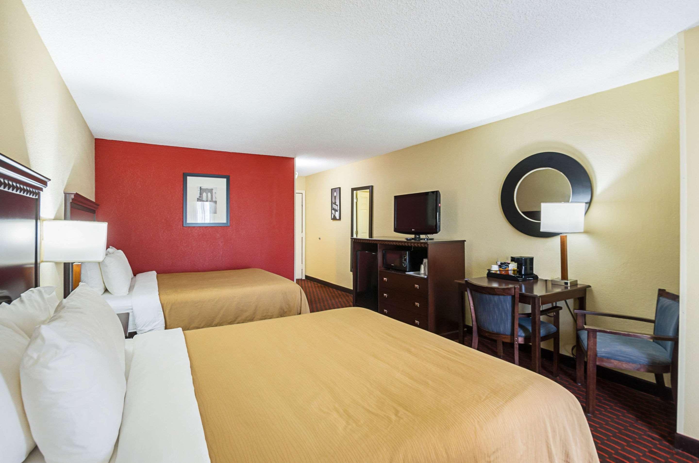 Quality Inn & Suites — photo 4