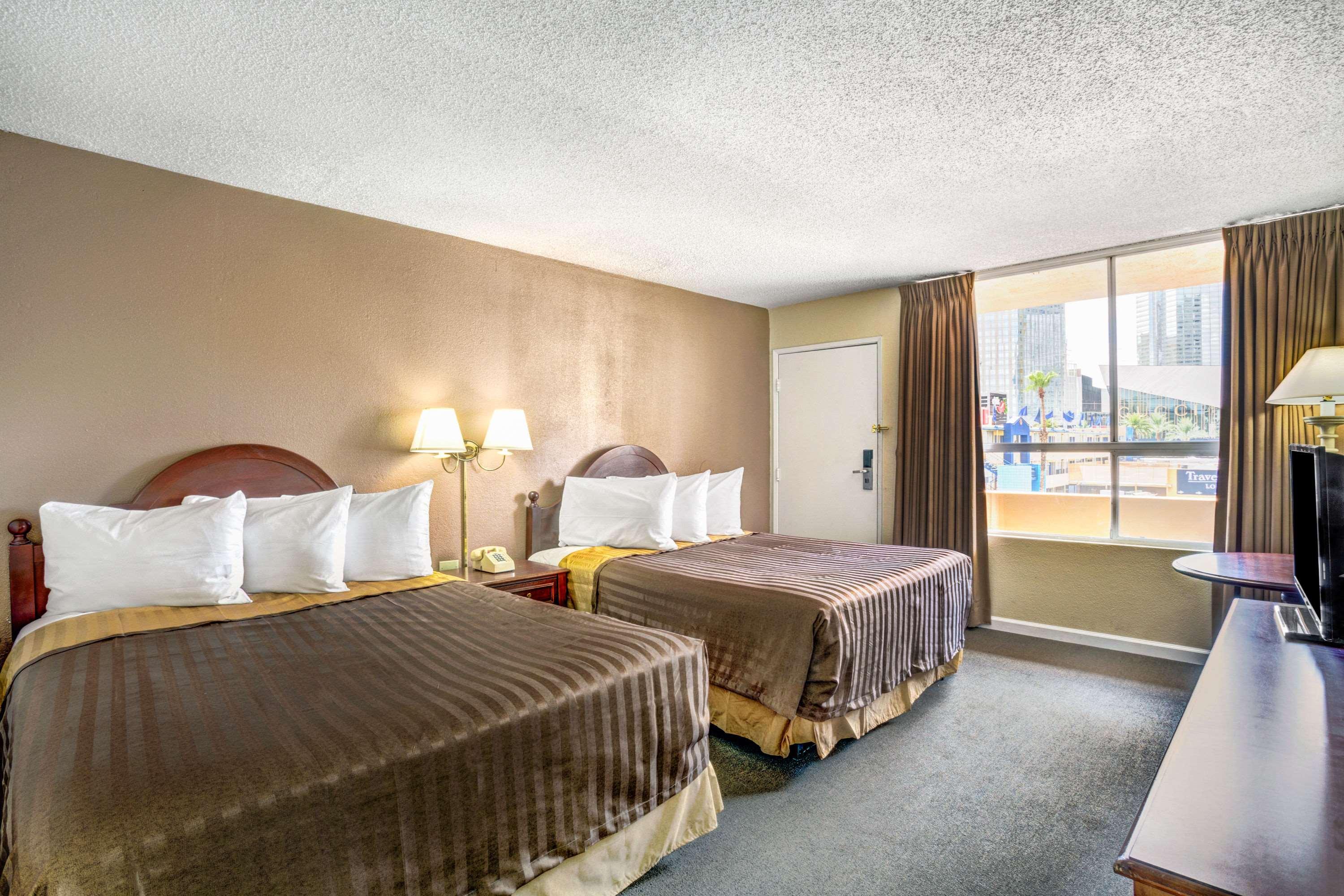 Travelodge by Wyndham Las Vegas Center Strip — photo 5