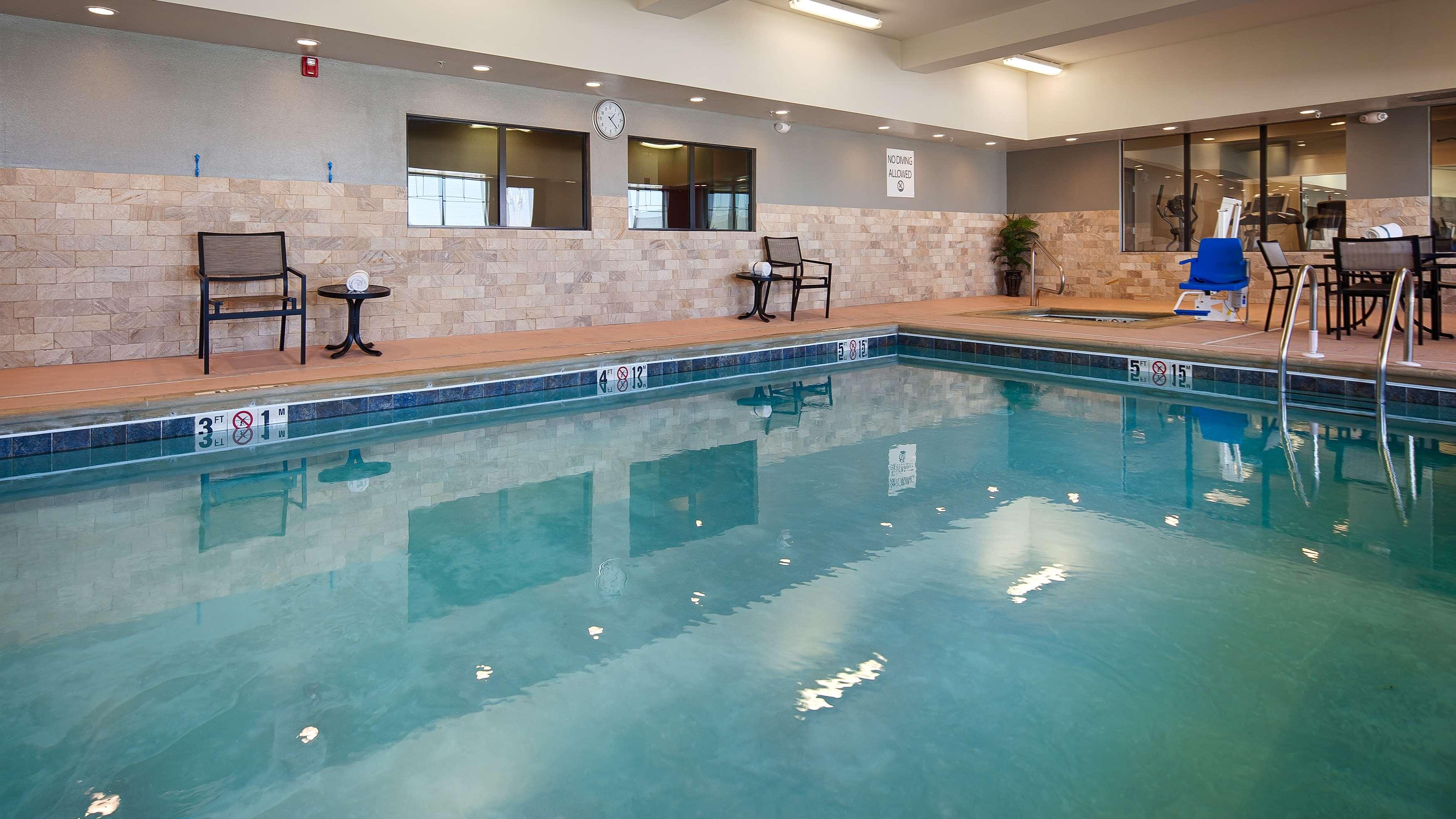 Best Western Plus Stevens County Inn — photo 4