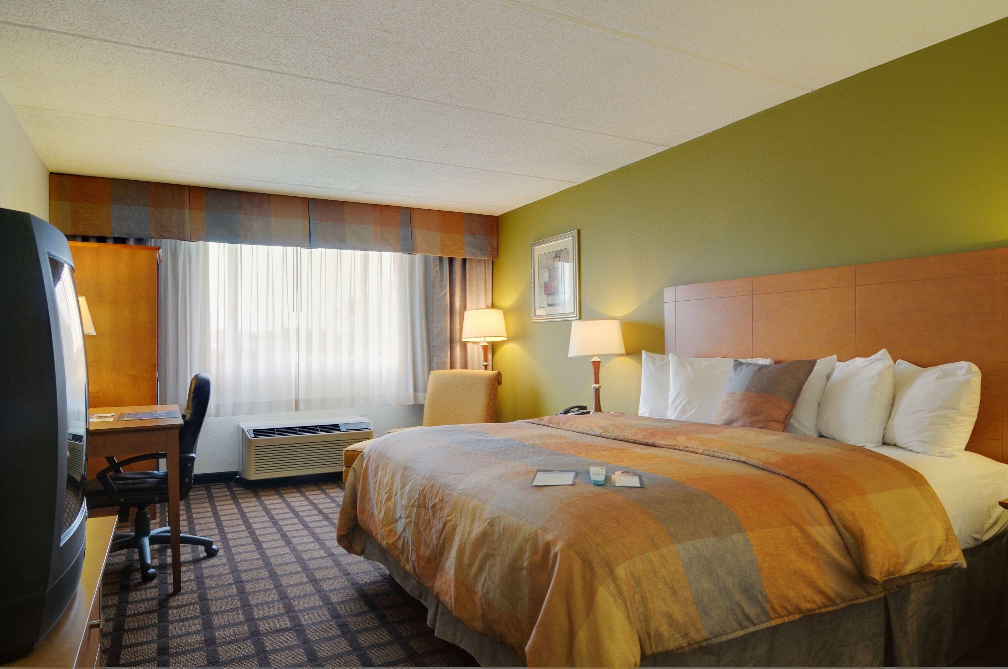 Best Western Plus Chicago Hillside — photo 5