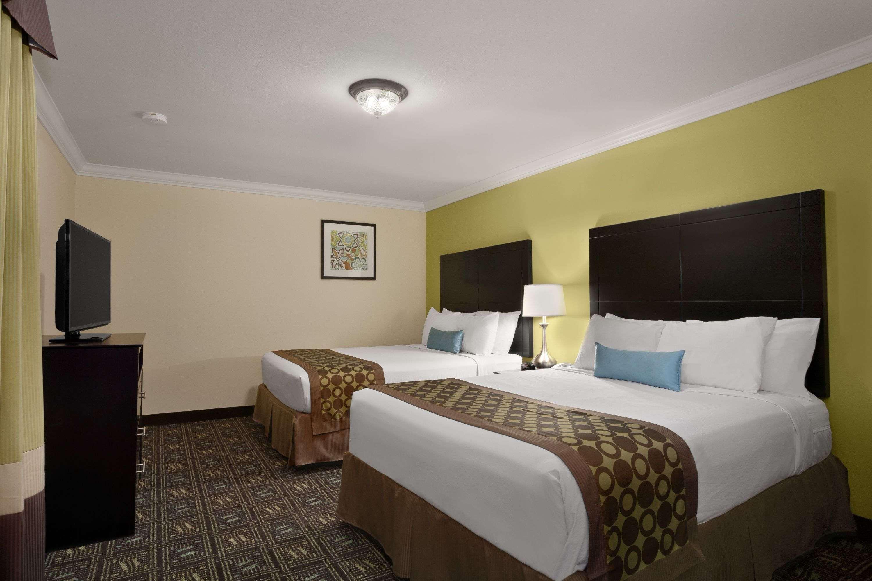 Ramada Anaheim Maingate North — photo 4