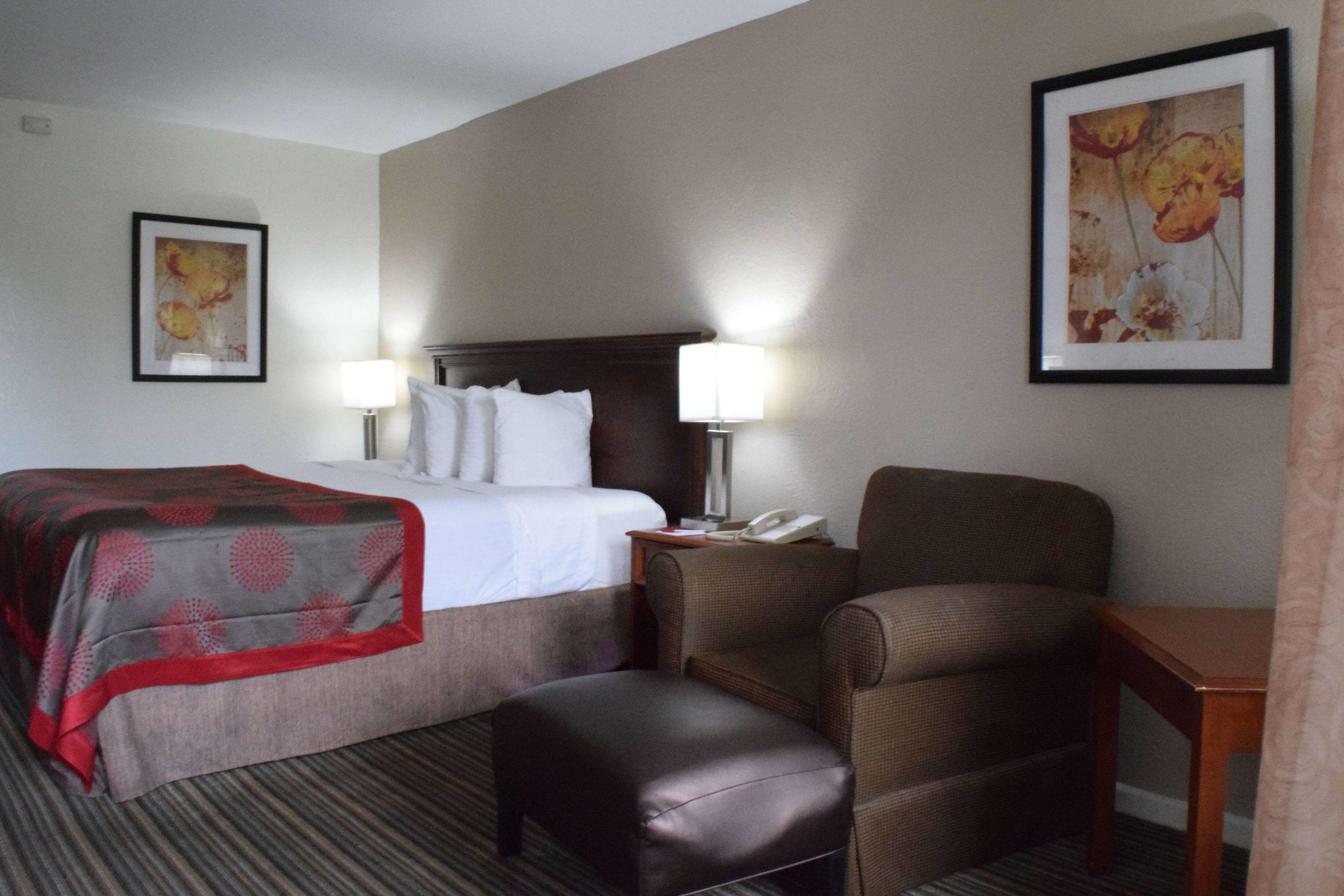 Ramada by Wyndham Savannah Gateway — photo 5