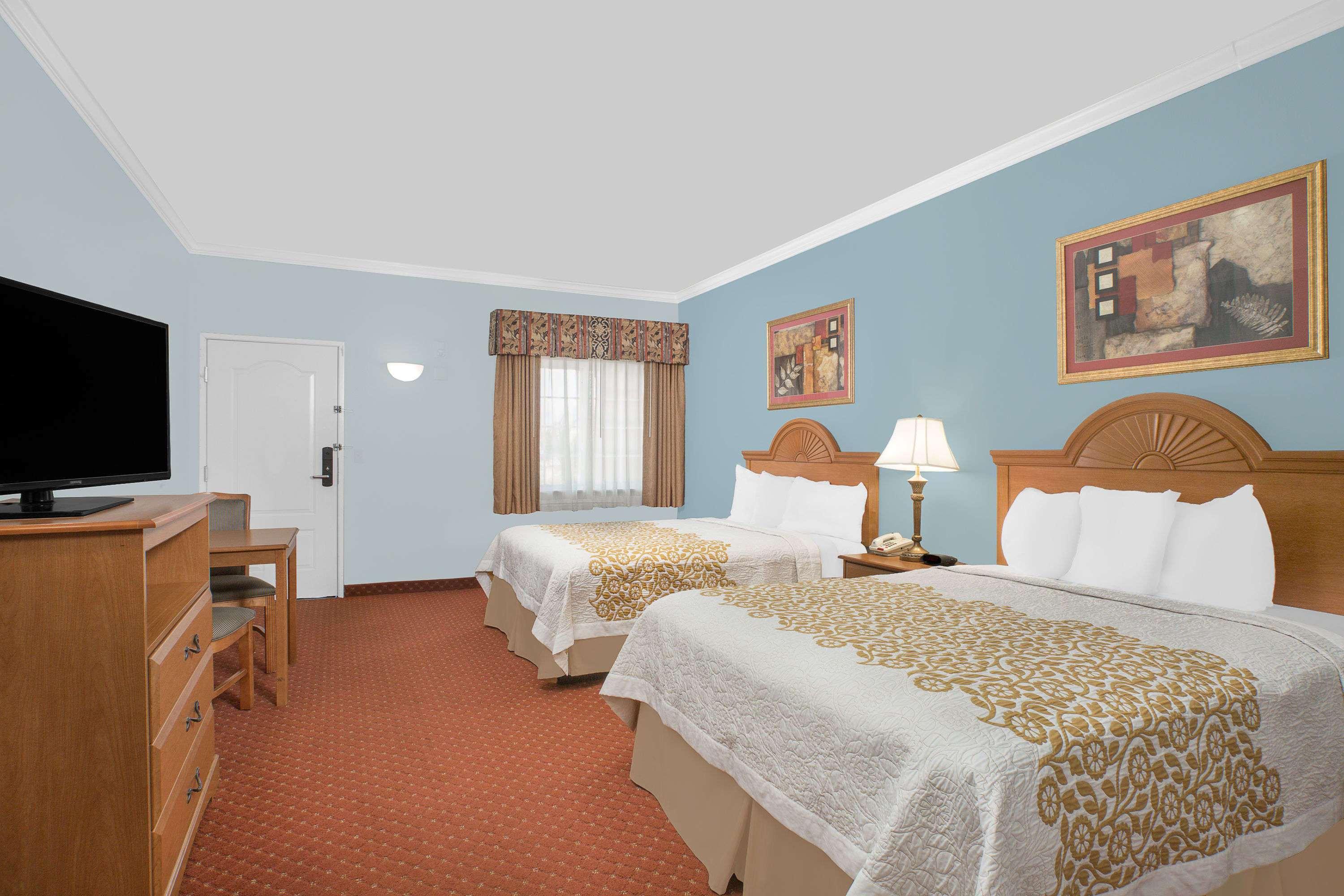 Days Inn Robstown — photo 5
