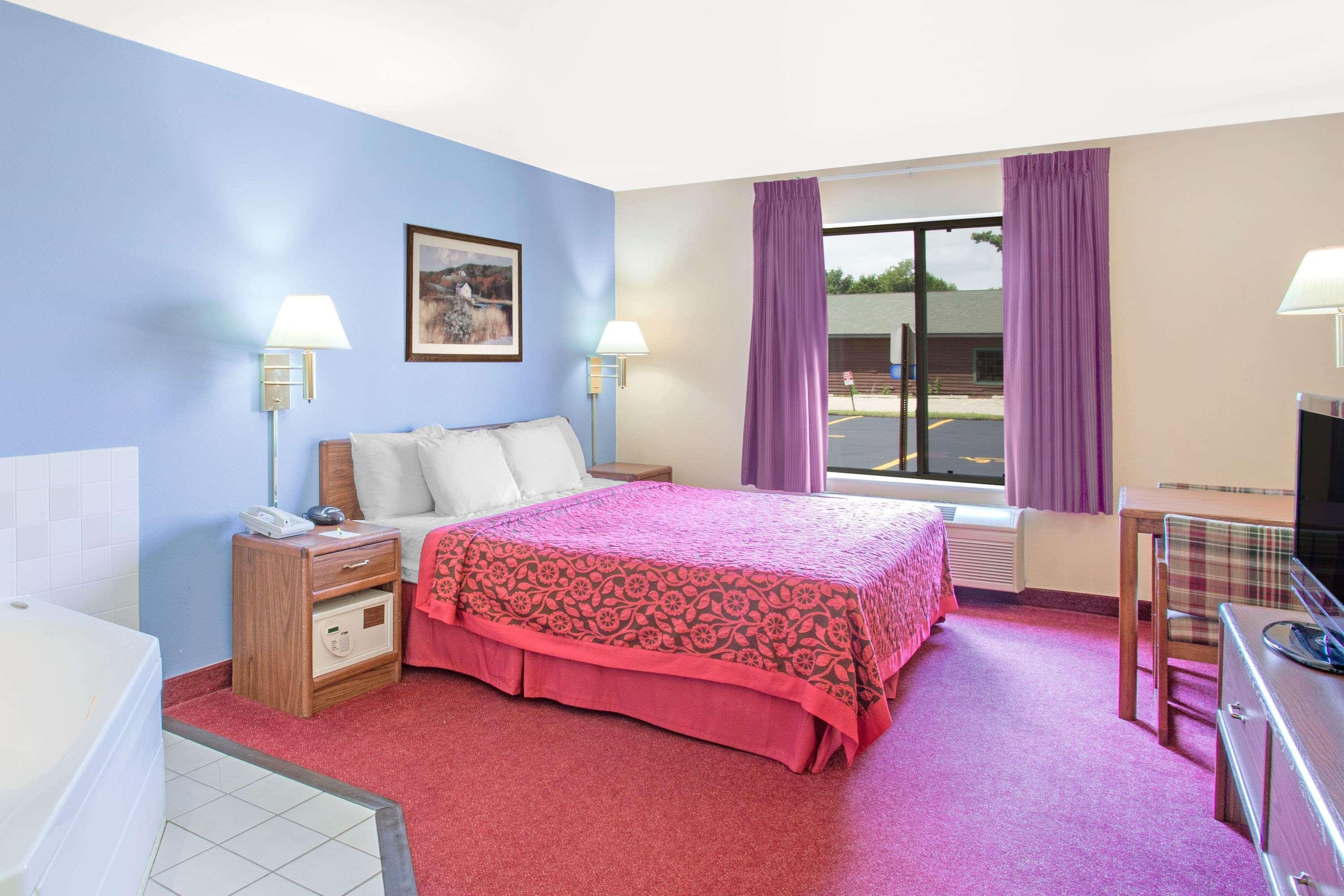 Days Inn Madison Northeast — photo 5