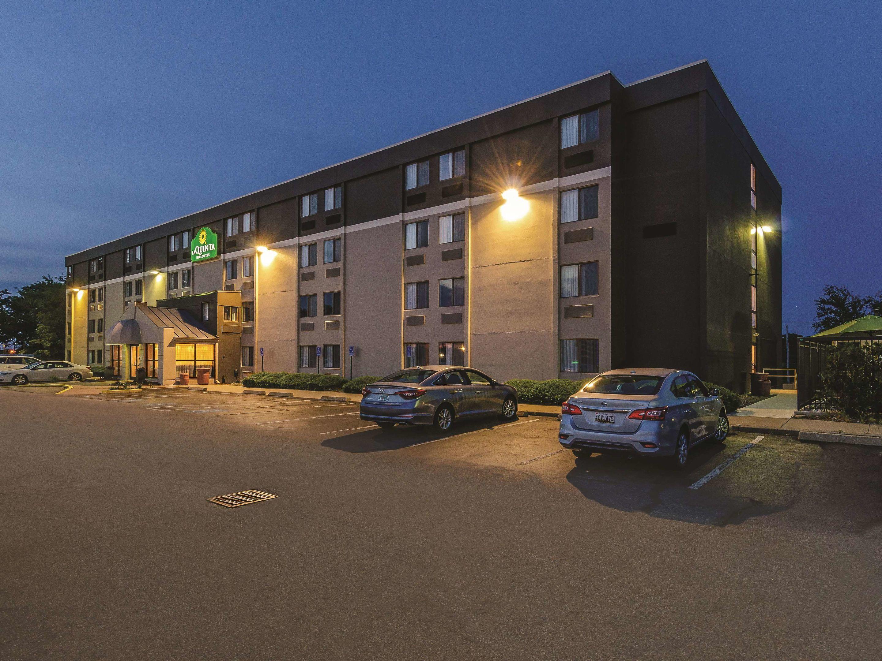 La Quinta Inn & Suites Warwick Providence Airport — photo 3