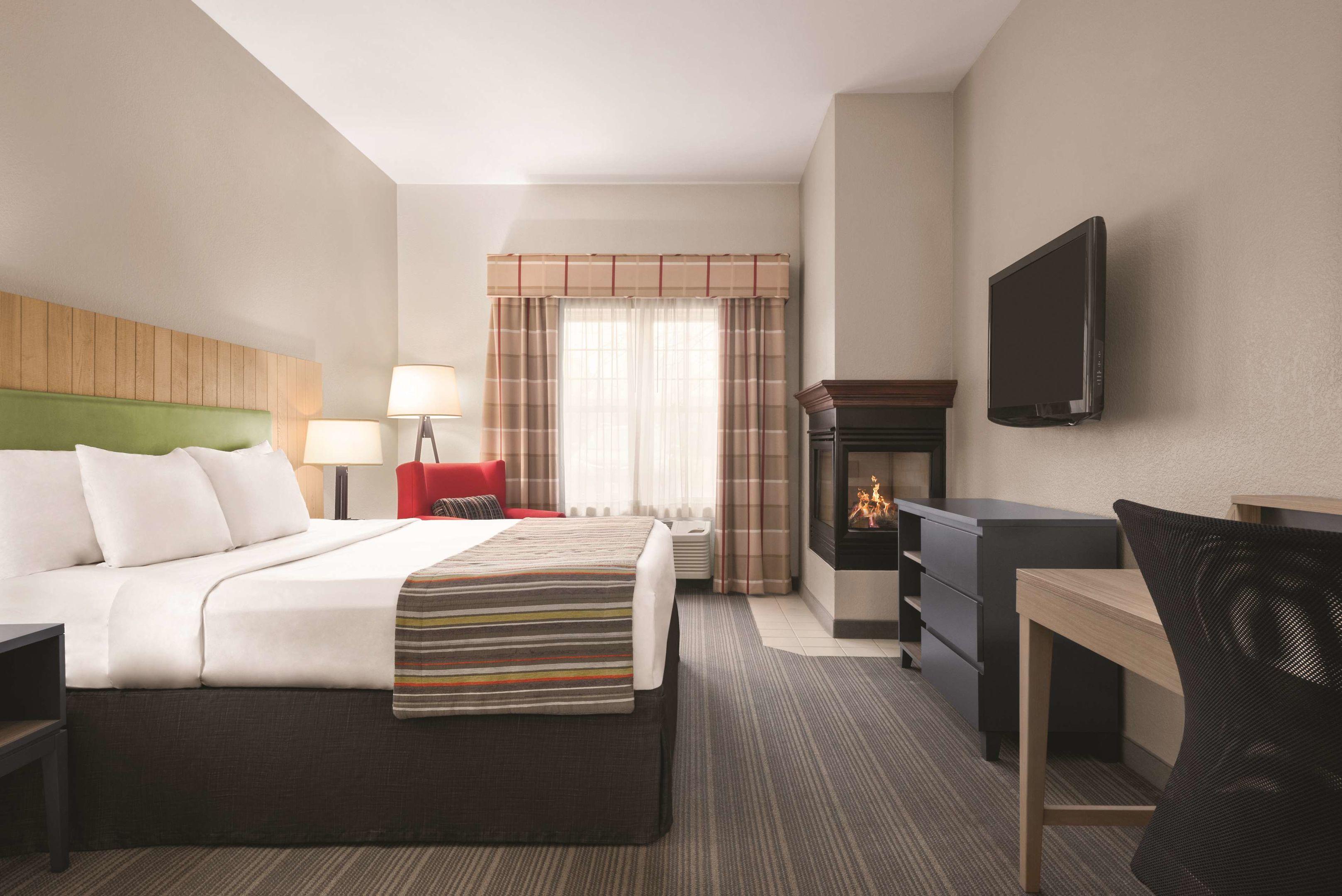 Country Inn & Suites by Radisson, Schaumburg, IL — photo 5