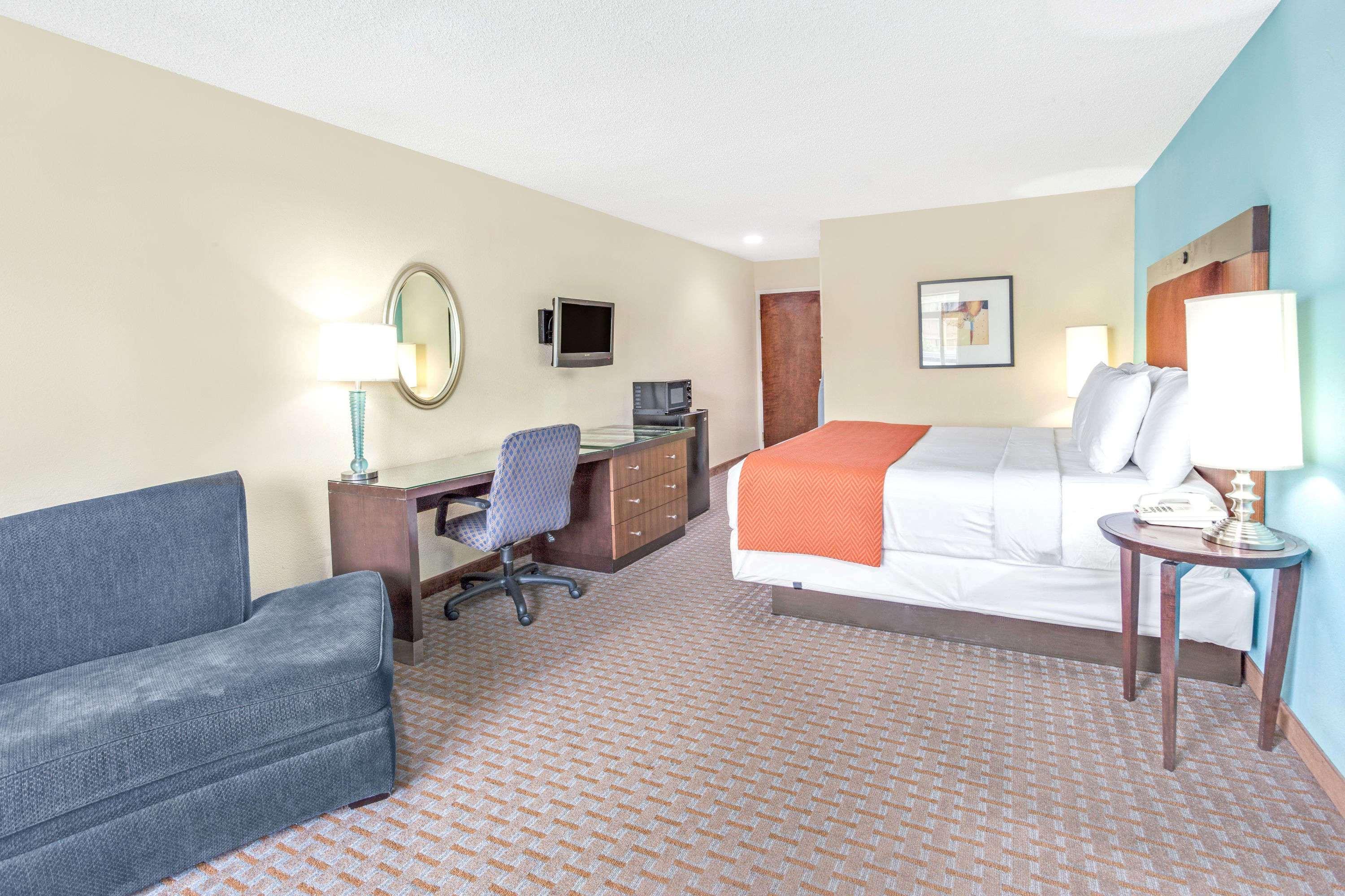 Days Inn College Park/Atlanta /Airport South — photo 4