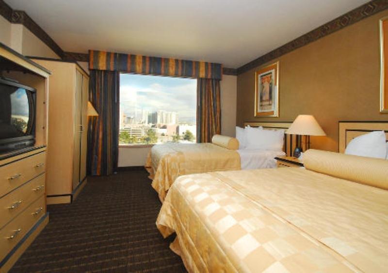 Embassy Suites Convention Center Las Vegas — photo 5