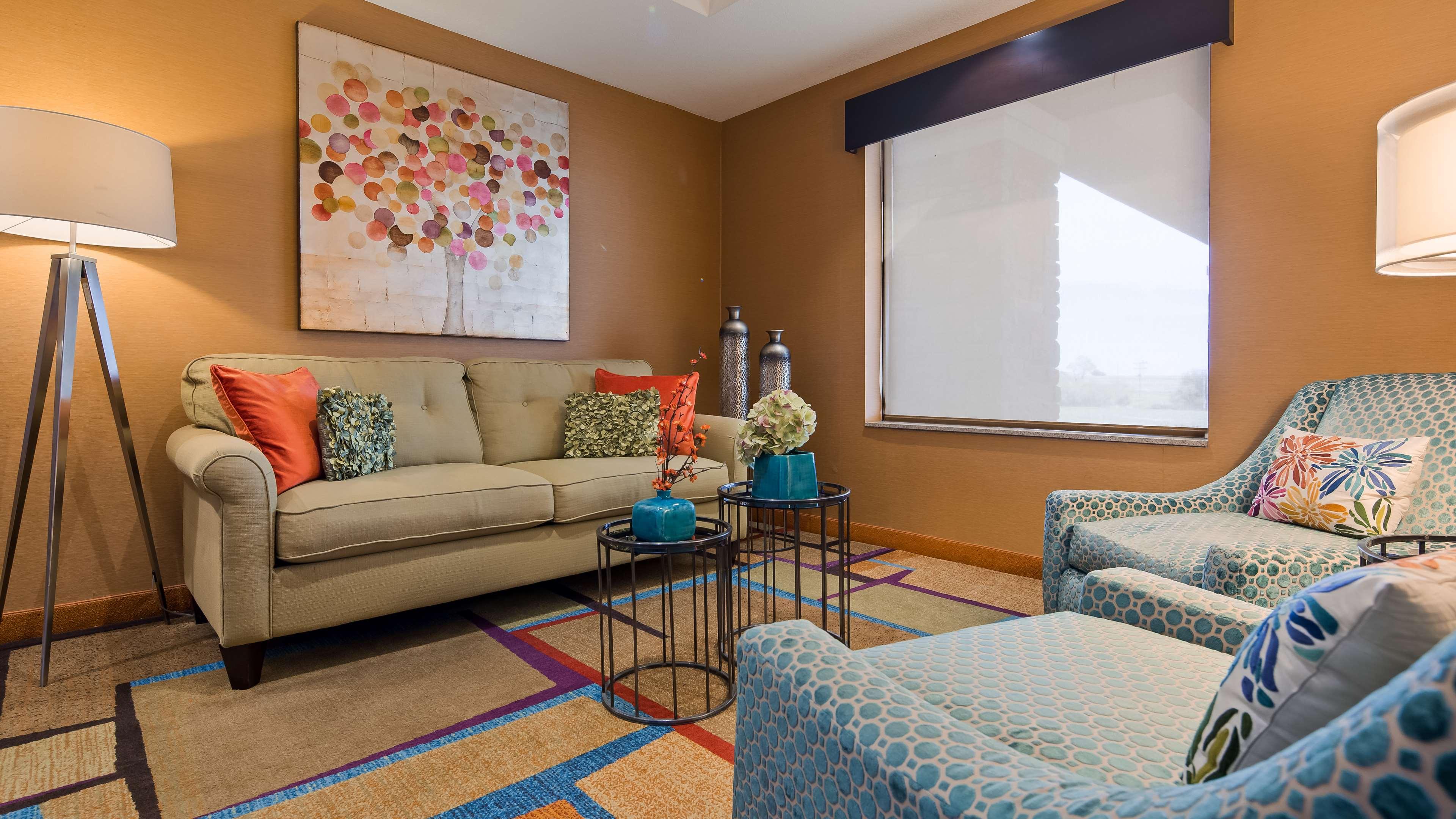 Best Western Plus Hiawatha Hotel — photo 5