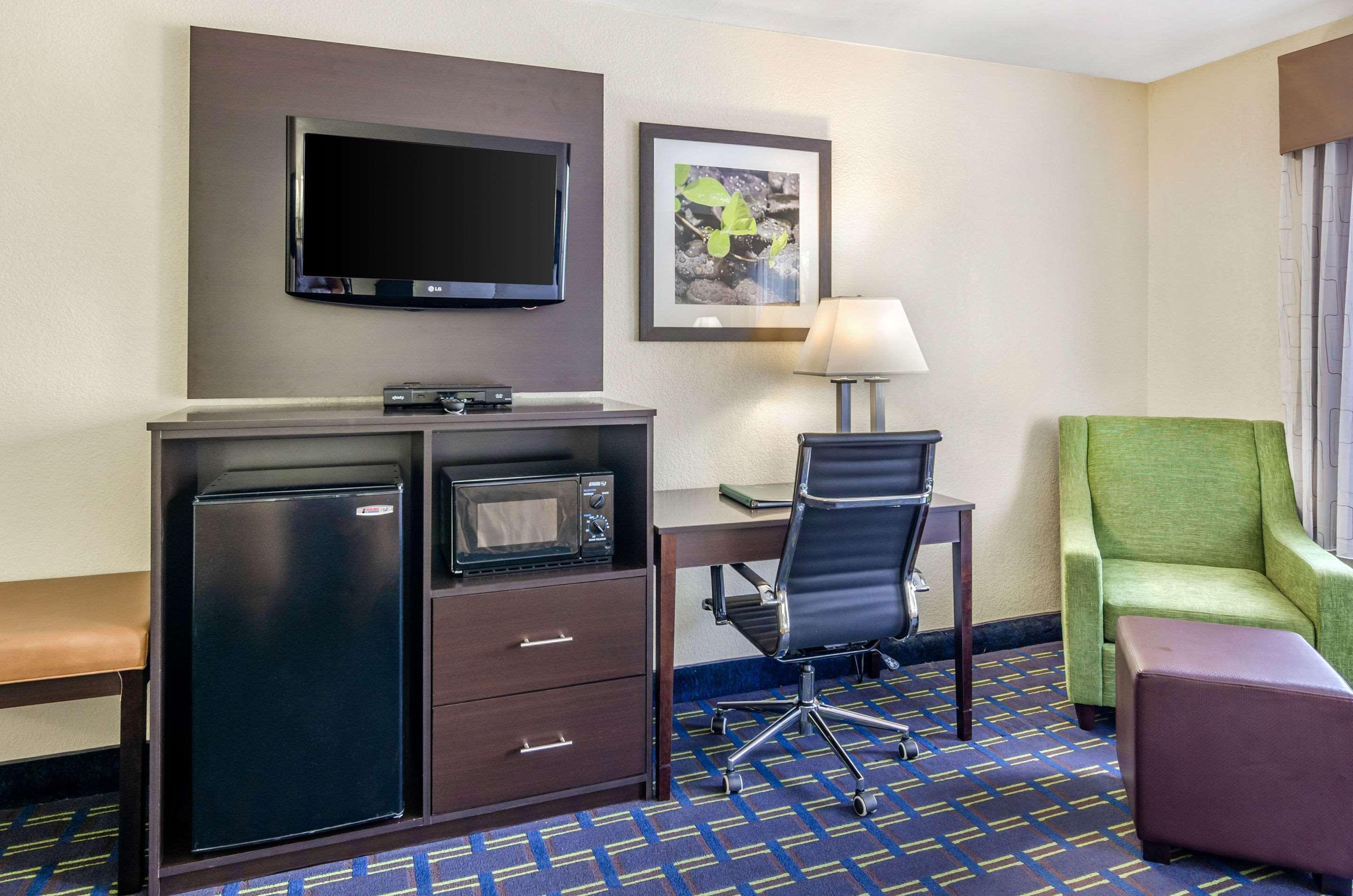 Quality Inn — photo 3