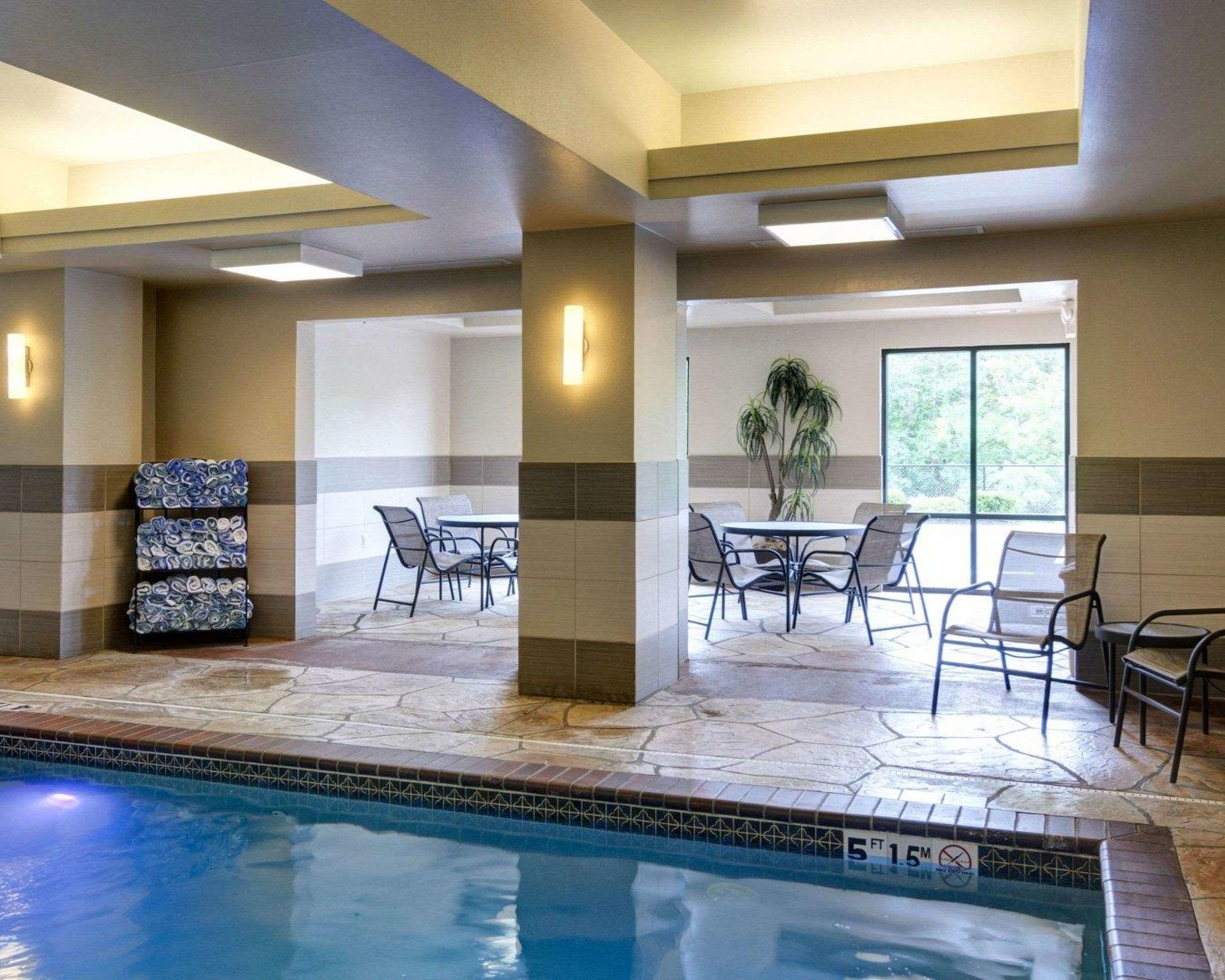 Comfort Suites Little Rock West — photo 4