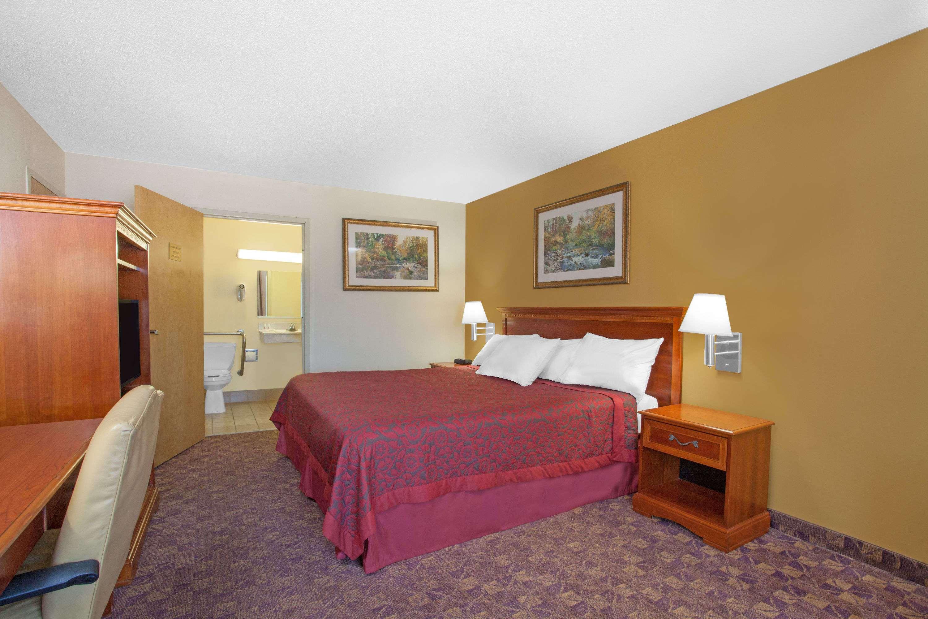 Days Inn Perryville — photo 4