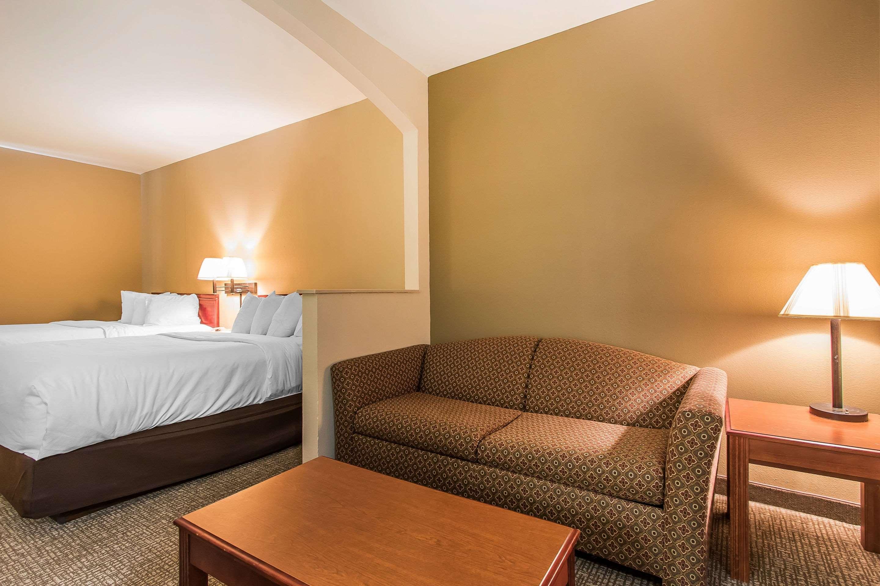 Quality Suites — photo 4