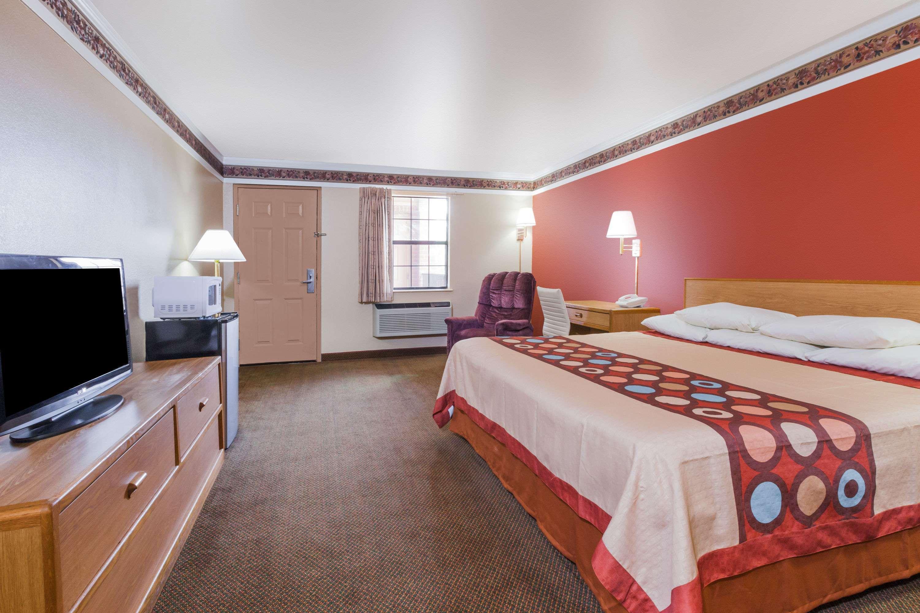 Super 8 by Wyndham Mount Vernon — photo 5