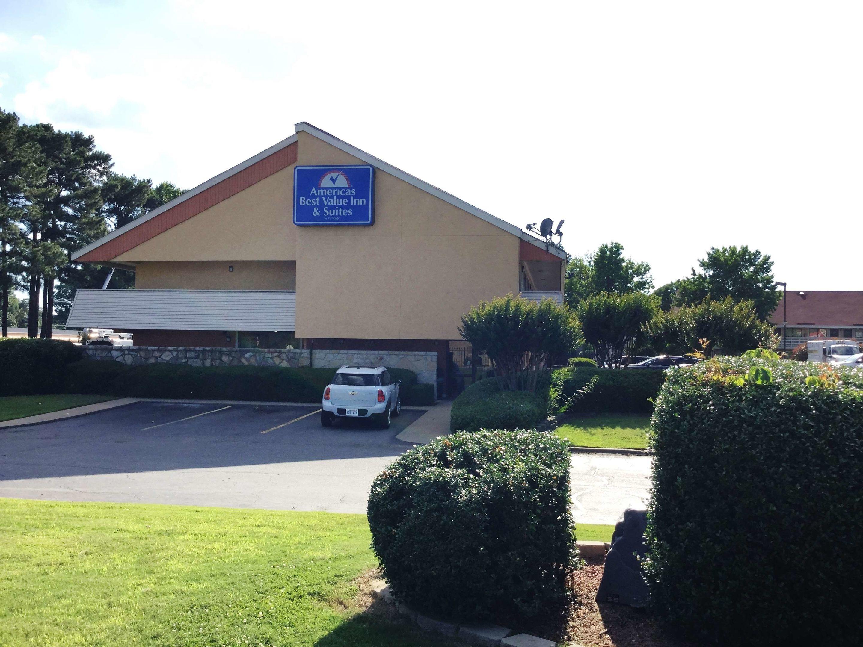 Americas Best Value Inn and Suites Little Rock — photo 5