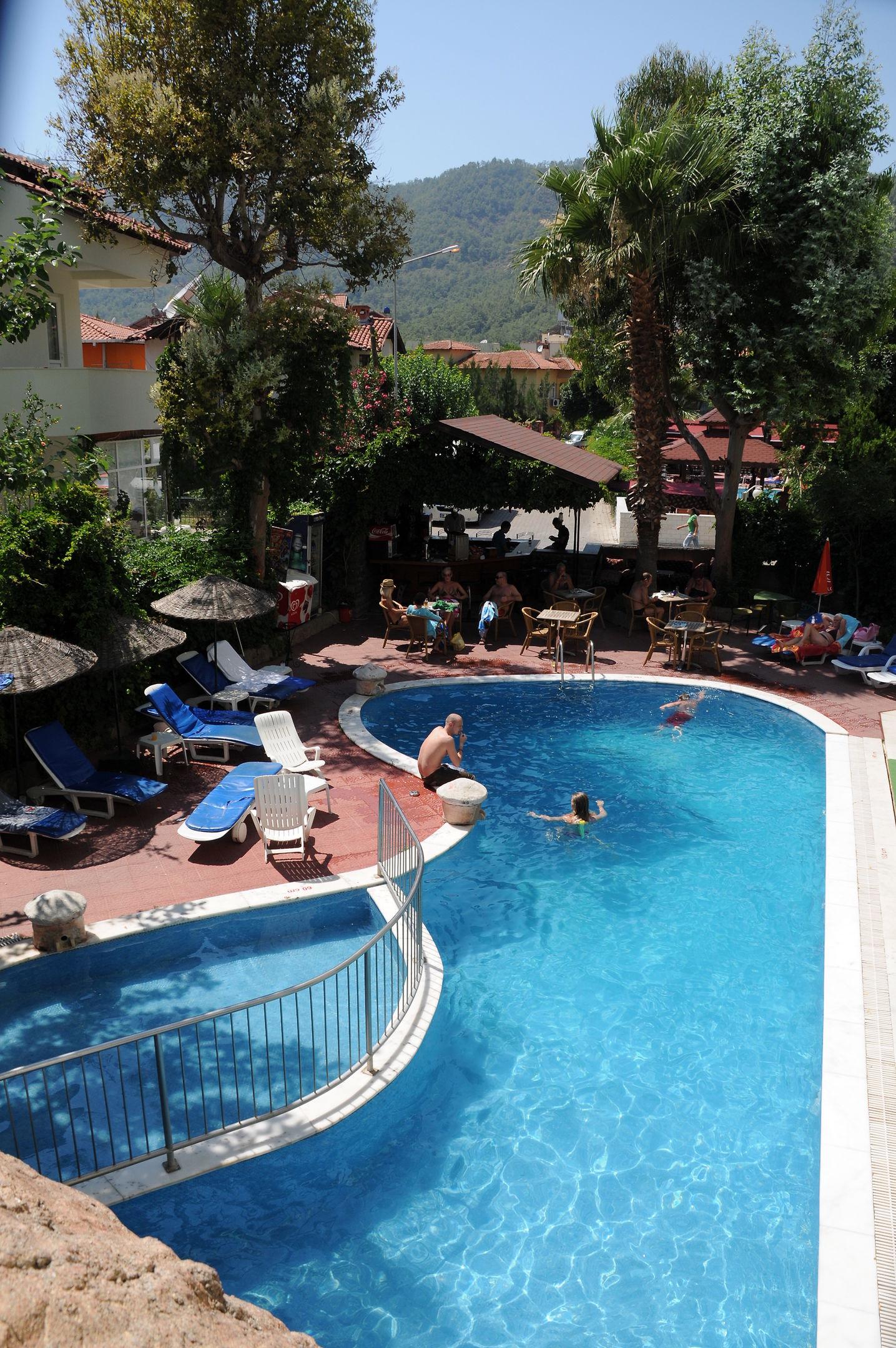 Juniper Hotel & Siesta Hotel — photo 4