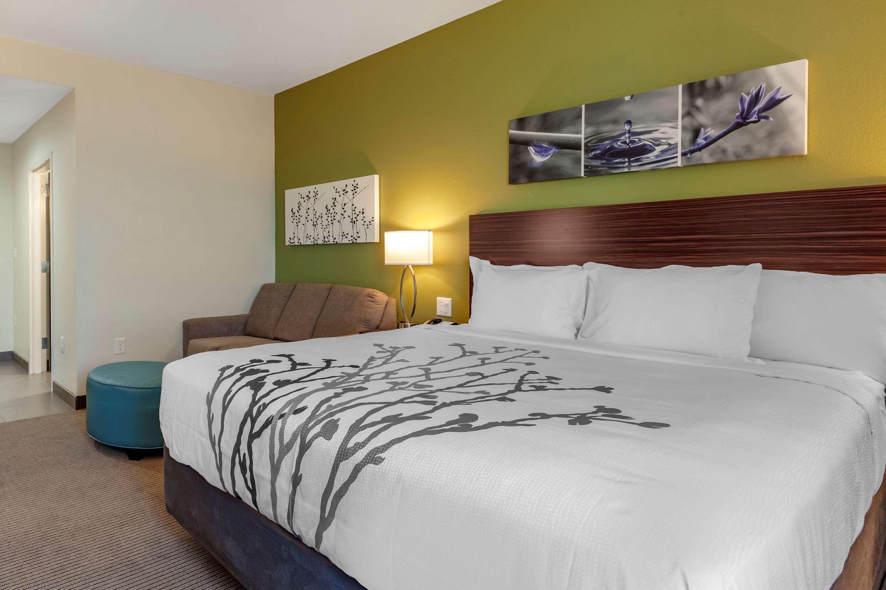 Sleep Inn & Suites — photo 5