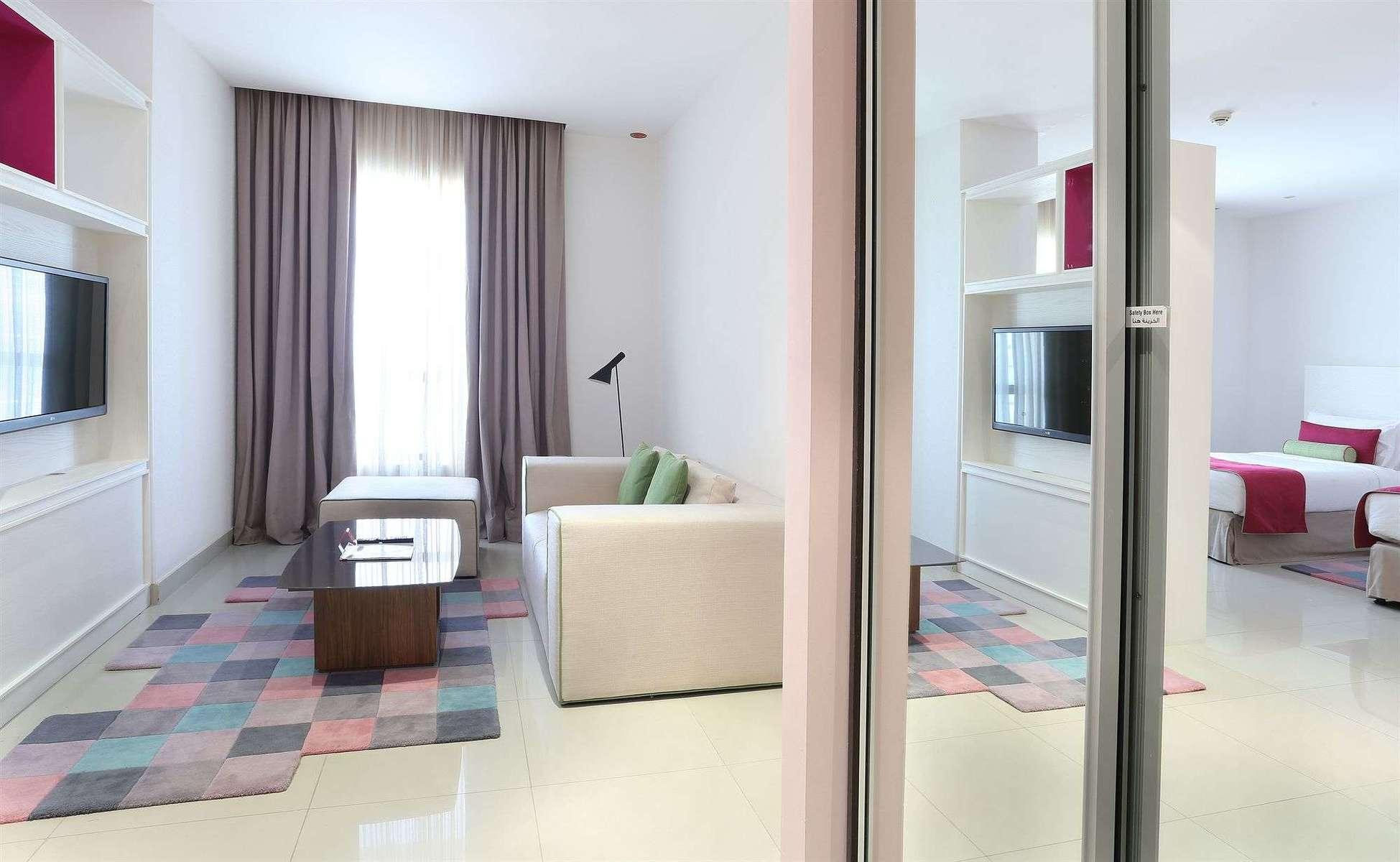 Ramada Hotel & Suites by Wyndham Dubai JBR — photo 4